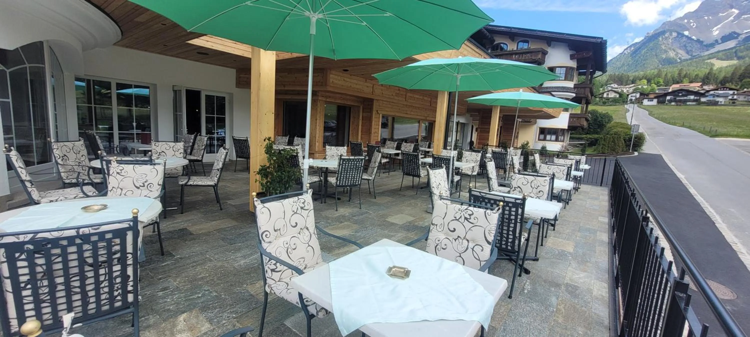 Property building in Wellness & Sporthotel Alpenhof