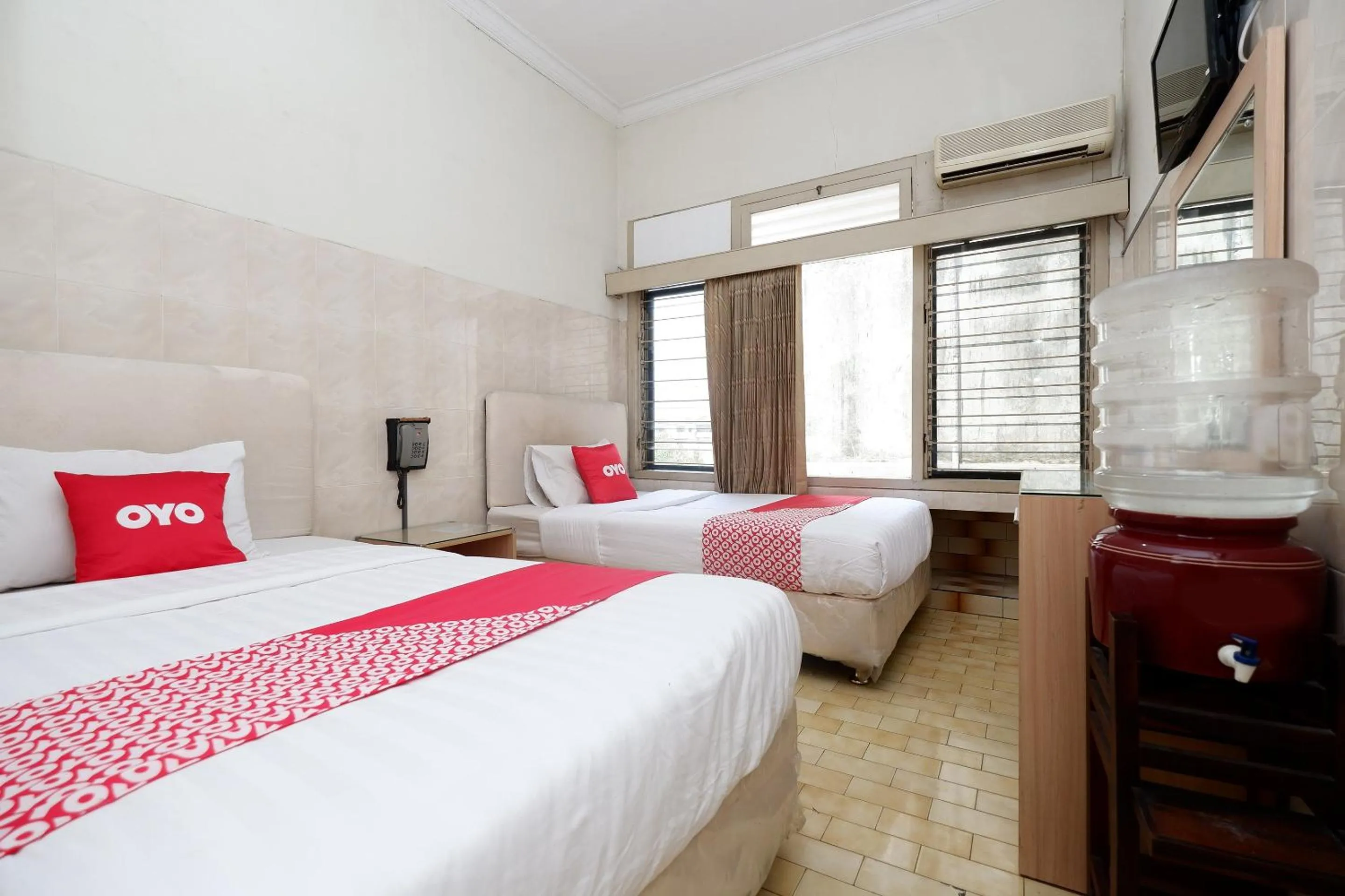 Bedroom in OYO 1843 Cahya Nirwana