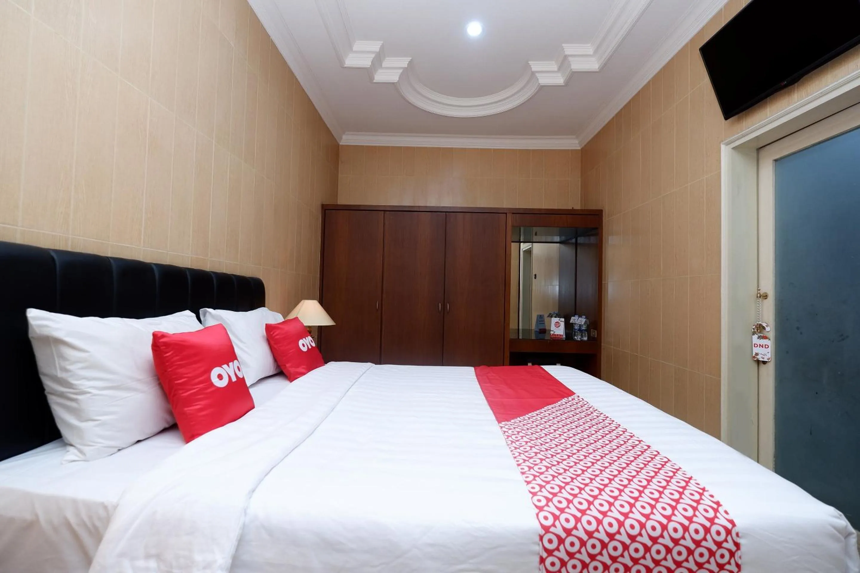 Bedroom in OYO 1843 Cahya Nirwana