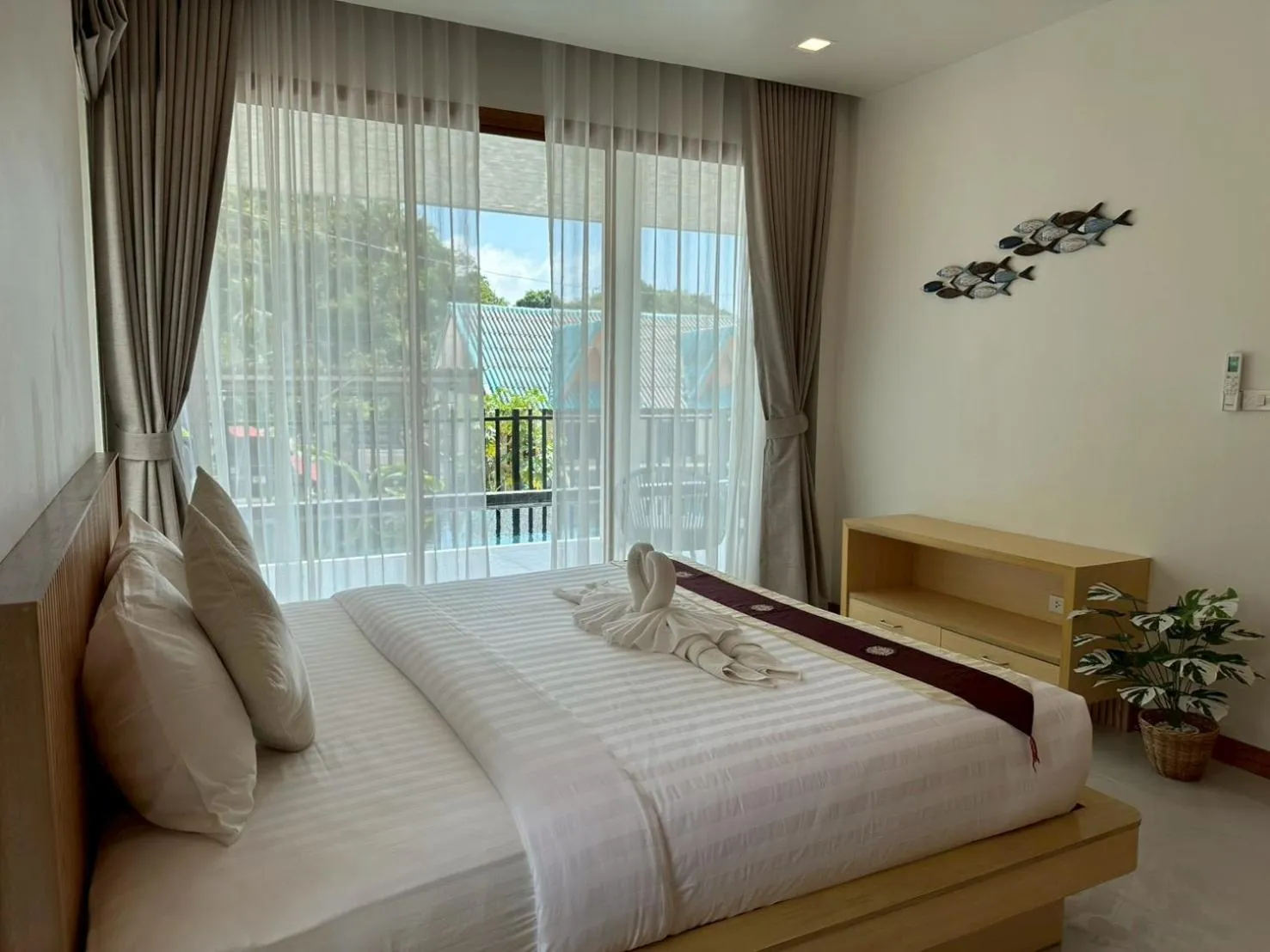 Bed in Sunsea Resort