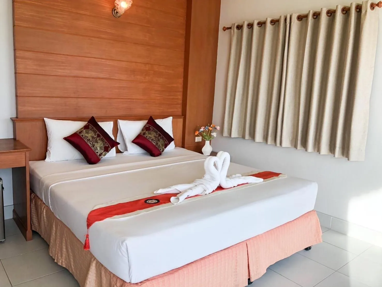 Bed in Sunsea Resort