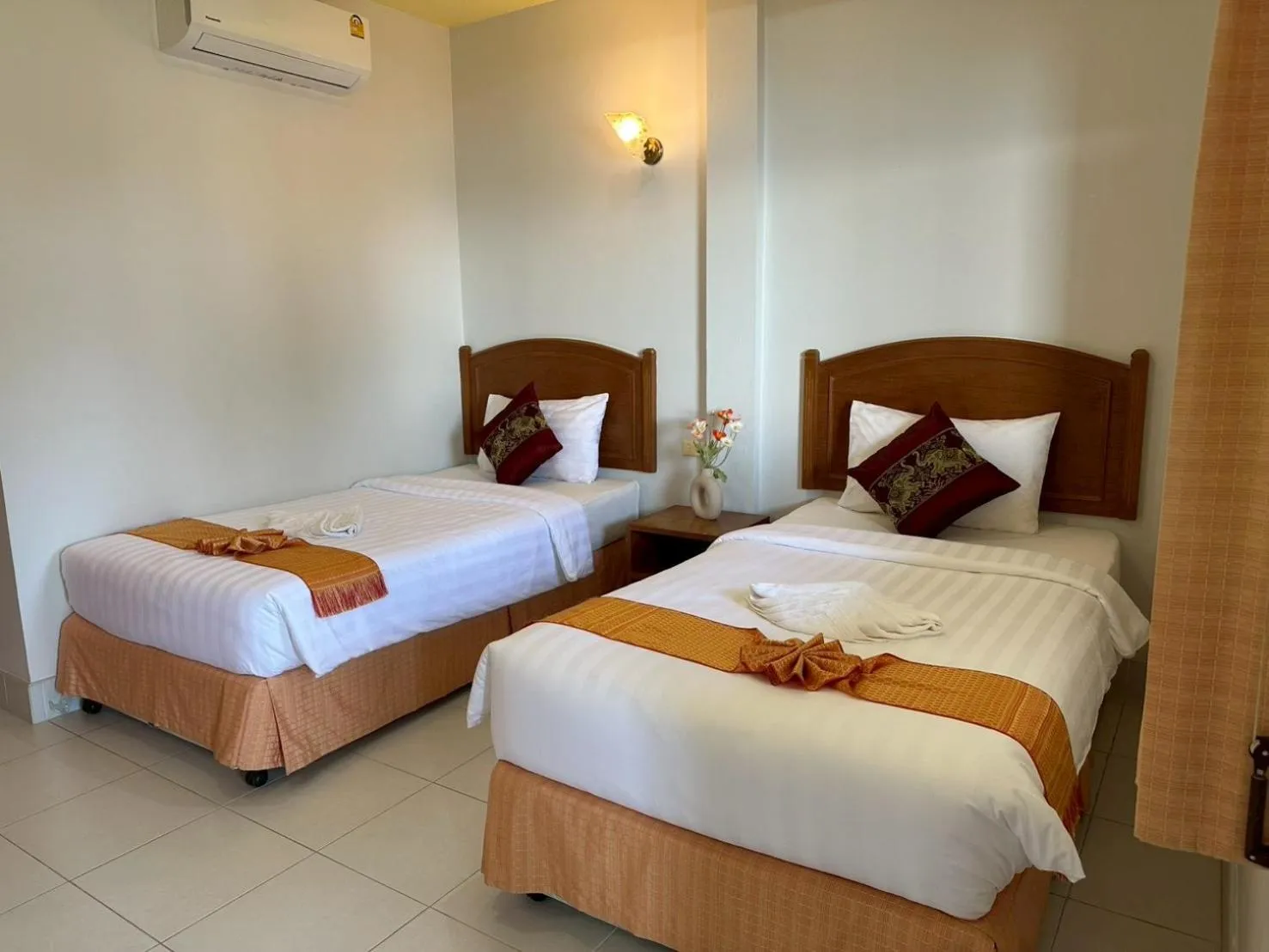Bed in Sunsea Resort