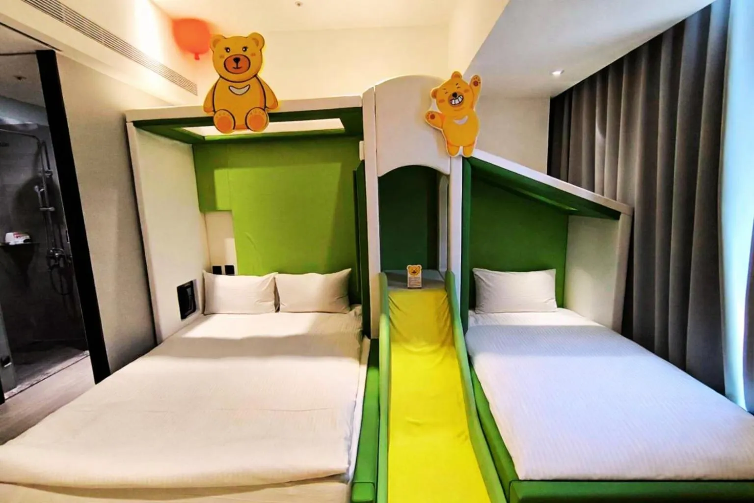 Bedroom, Bed in Hsin Hotel