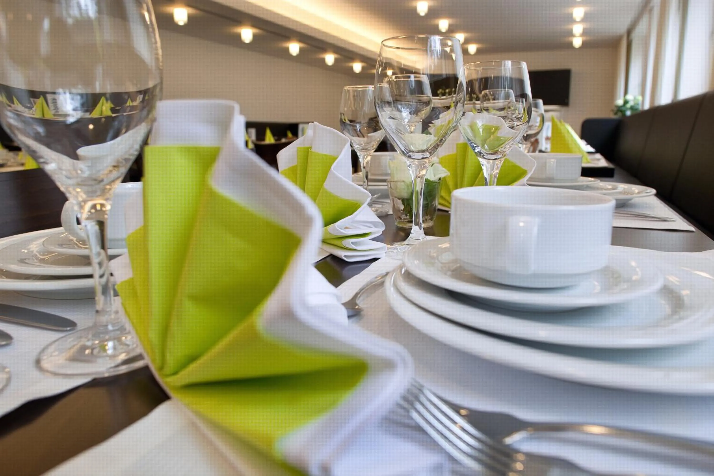 Restaurant/places to eat in Akademie der Dioezese