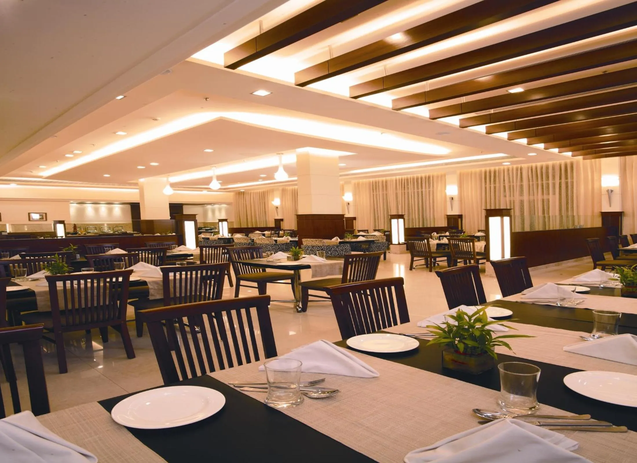Restaurant/places to eat in Ambrosia Sarovar Portico