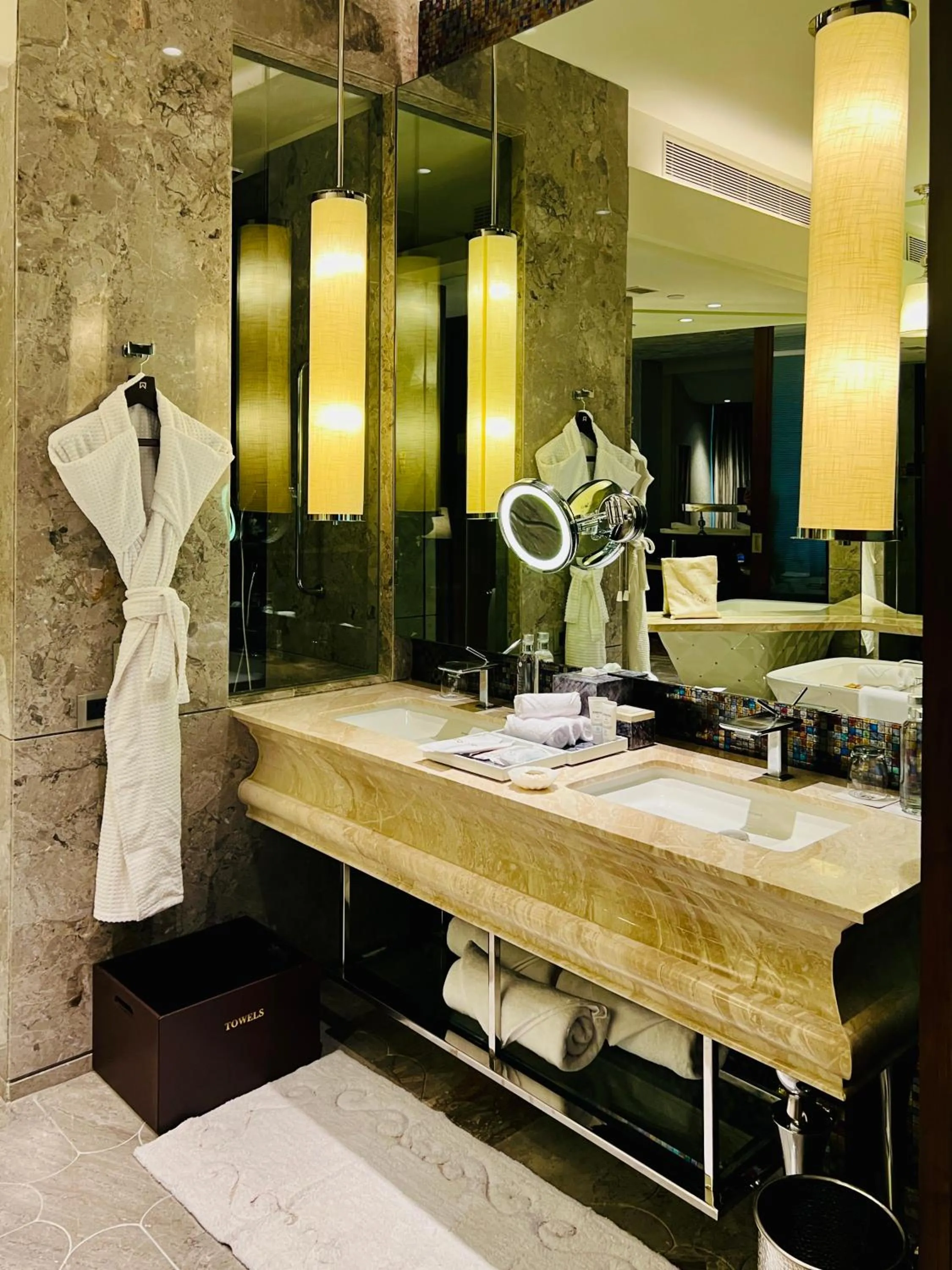 Bathroom in ITC Kohenur, a Luxury Collection Hotel, Hyderabad
