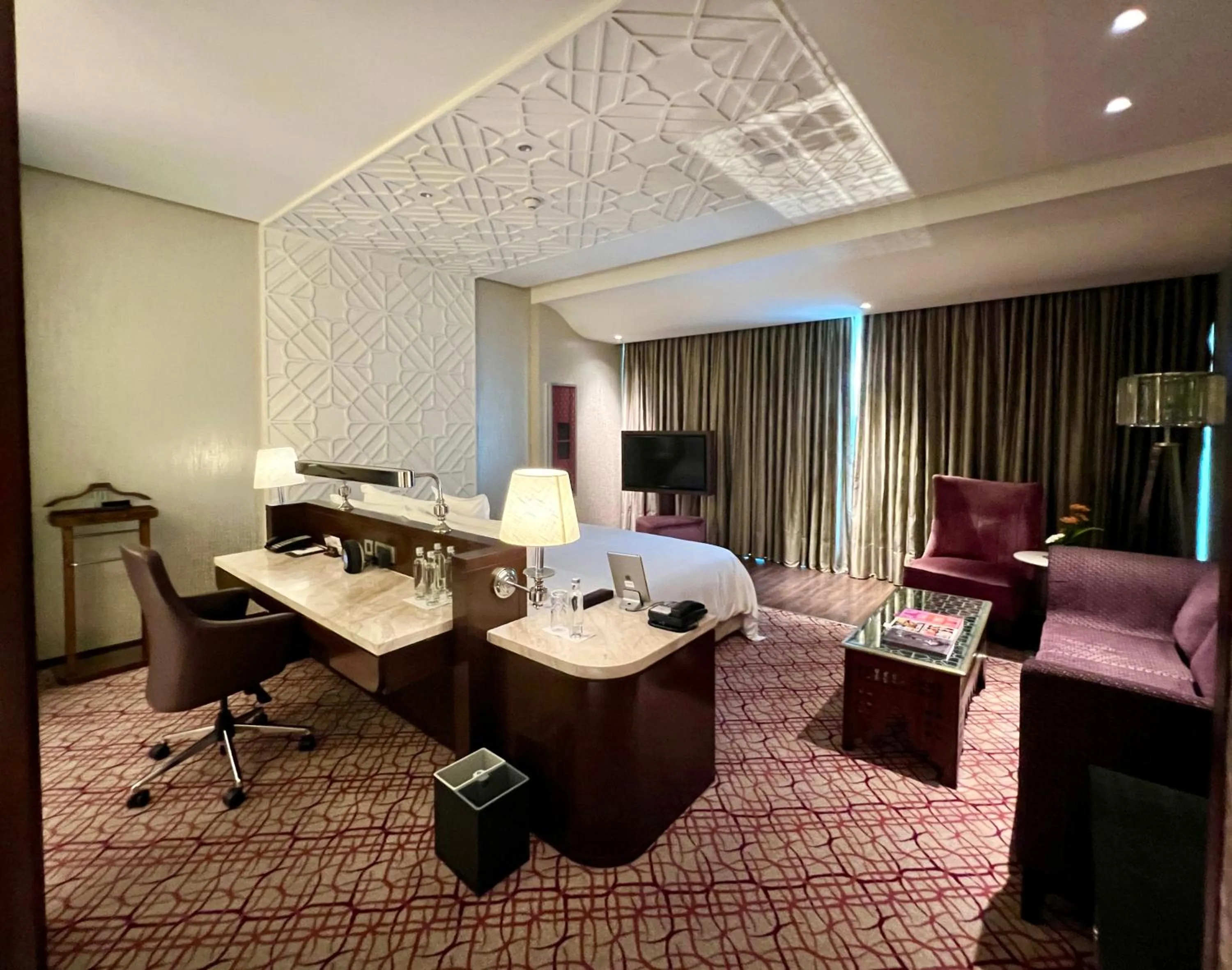 Photo of the whole room in ITC Kohenur, a Luxury Collection Hotel, Hyderabad