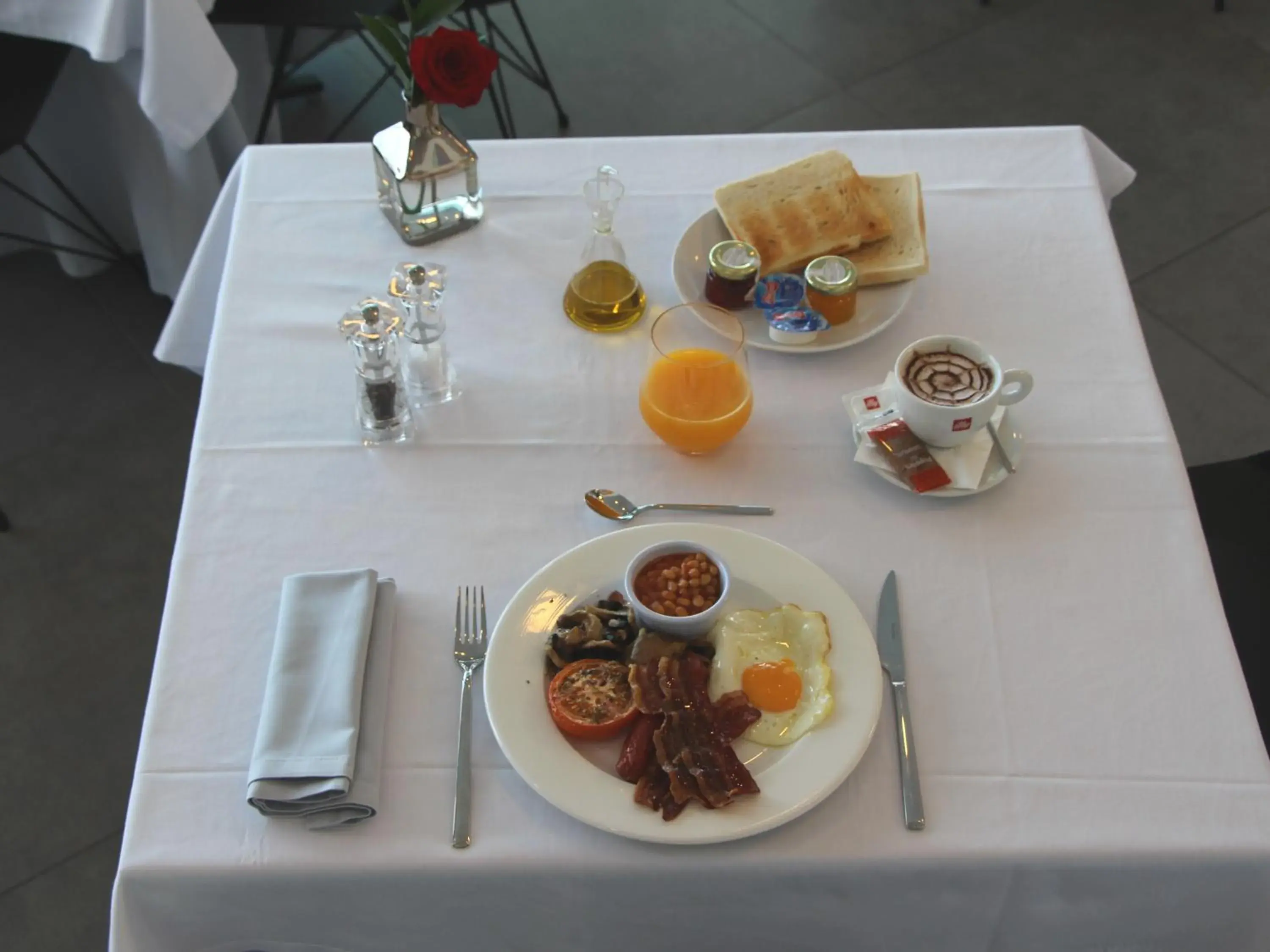 Restaurant/places to eat in Seven Hotel & Wellness - Gay Men Only Restaurant/places to eat in Seven Hotel & Wellness - Gay Men Only