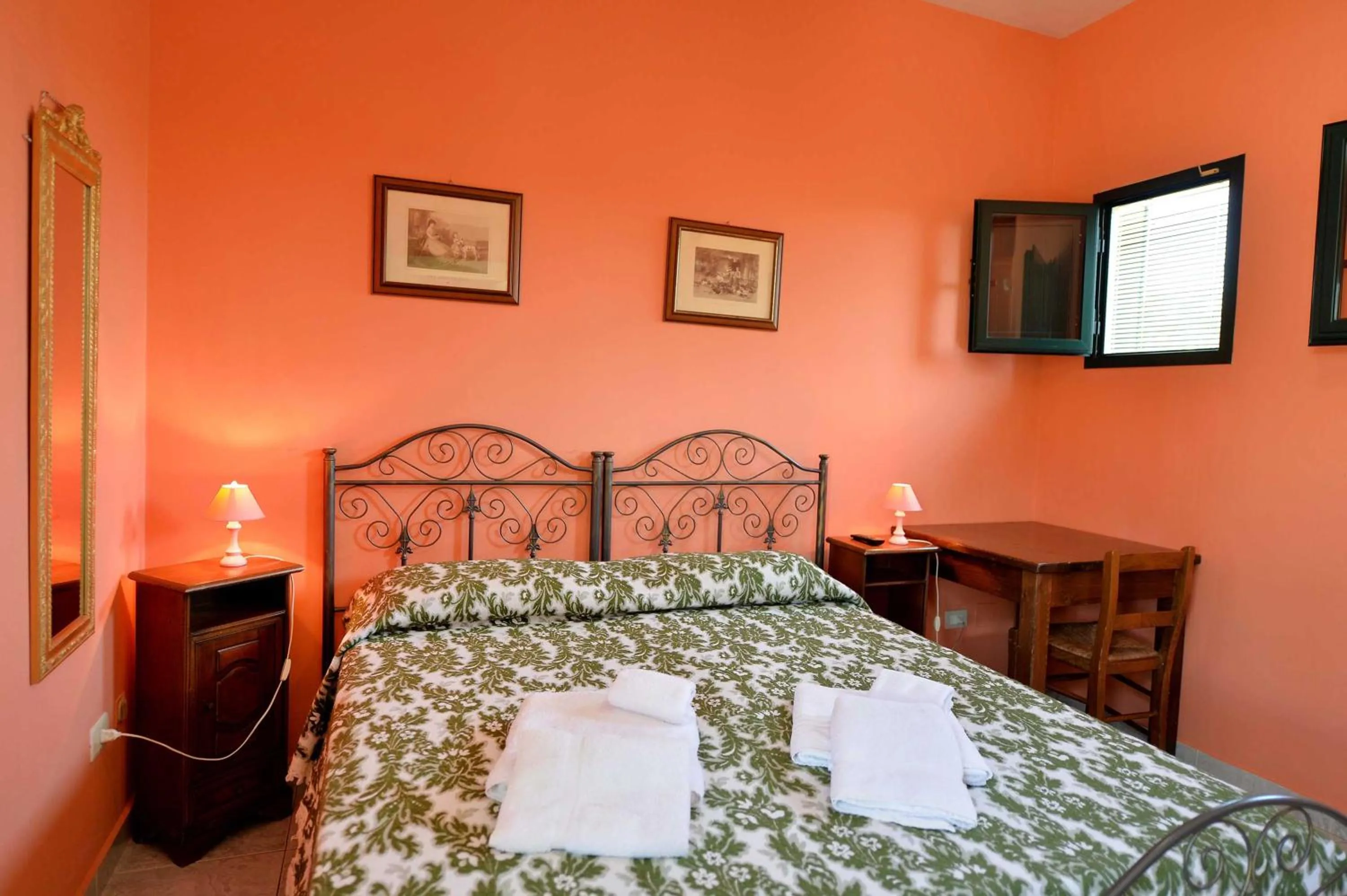 Bedroom, Bed in Agriturismo Santa Chiara