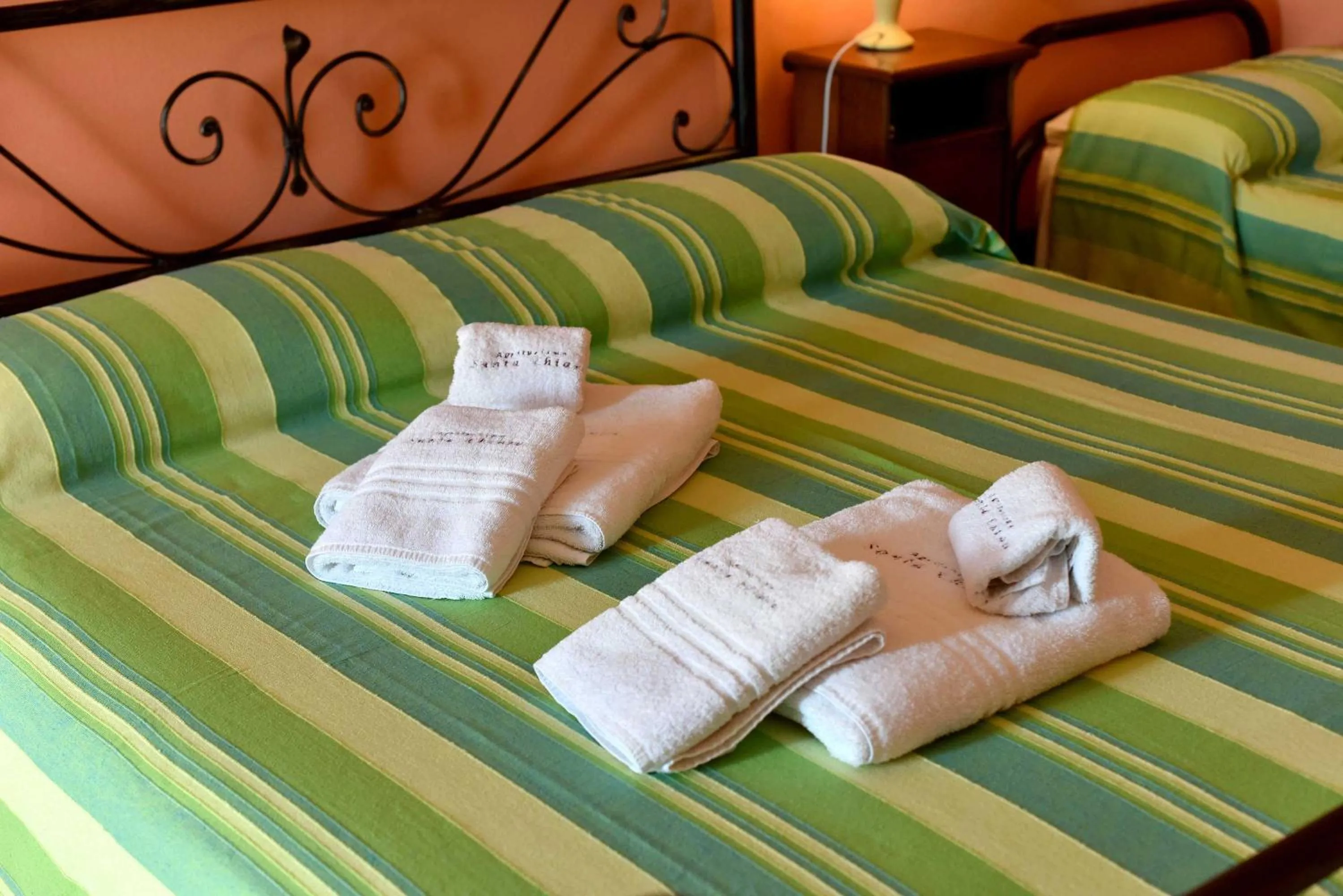 Bed in Agriturismo Santa Chiara