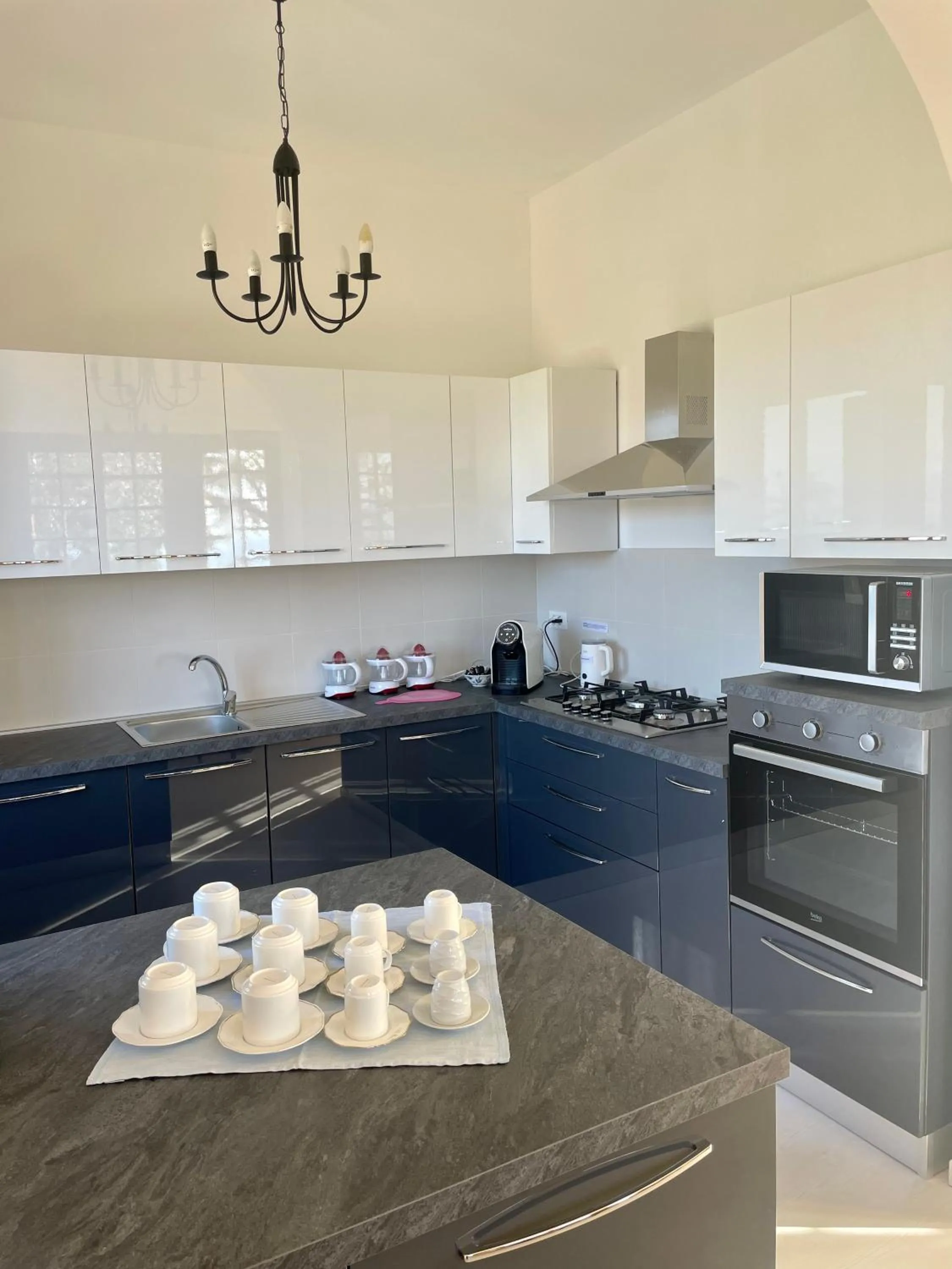 Villa Gaia - Luxury Villa, pool & wellness rooms