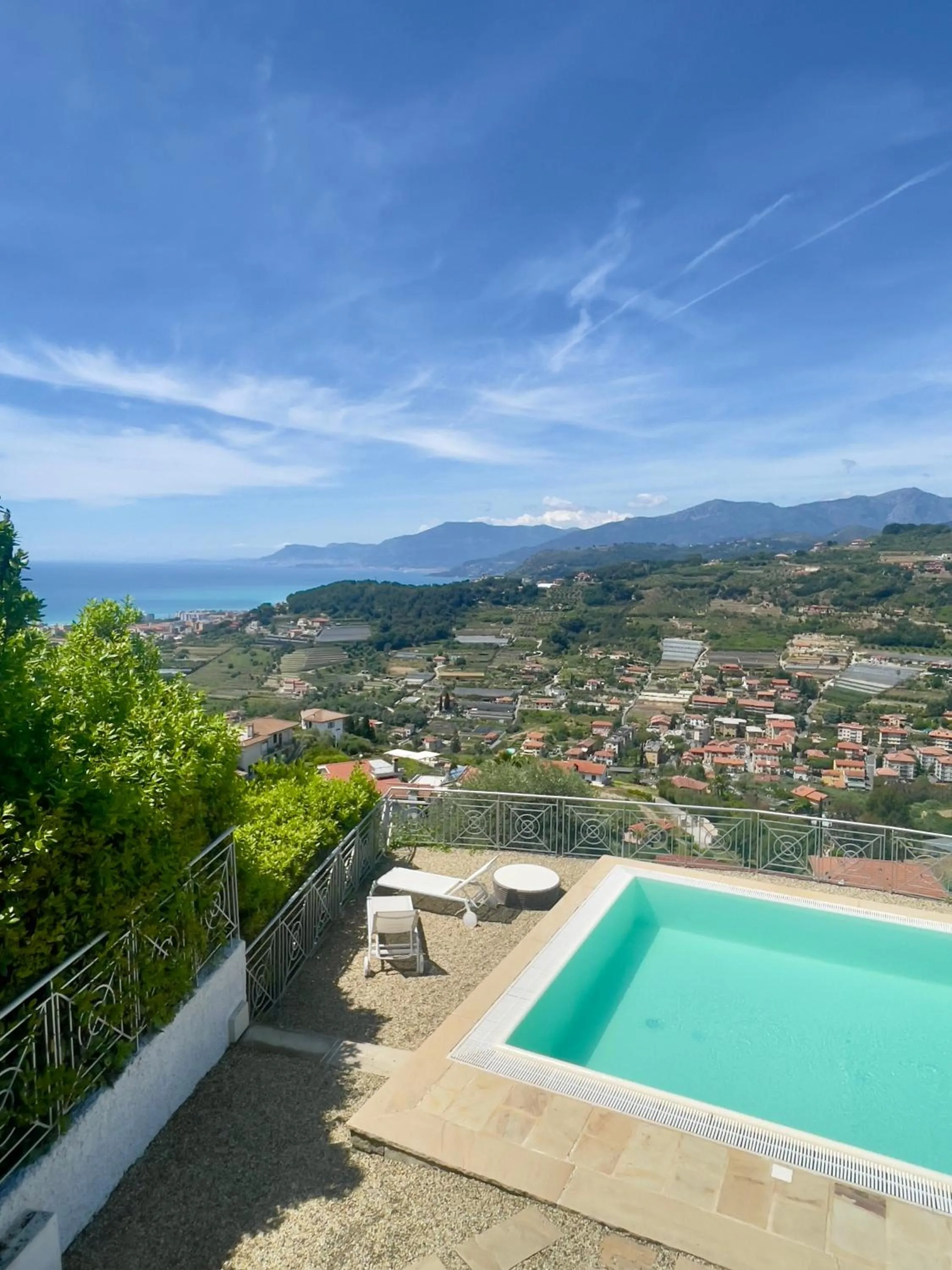 Villa Gaia - Luxury Villa, pool & wellness rooms