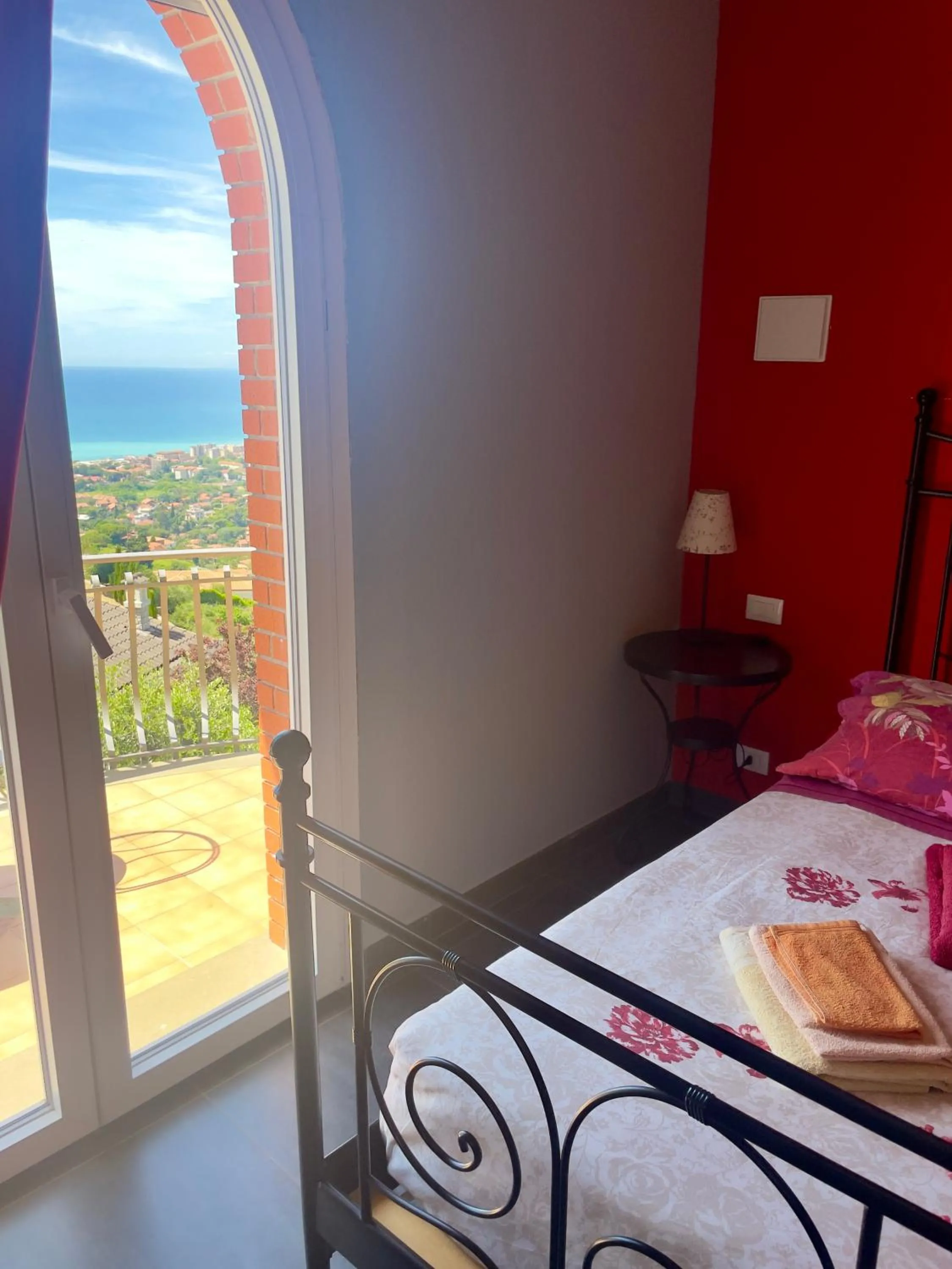 Bed in Villa Gaia - Luxury Villa, pool & wellness rooms