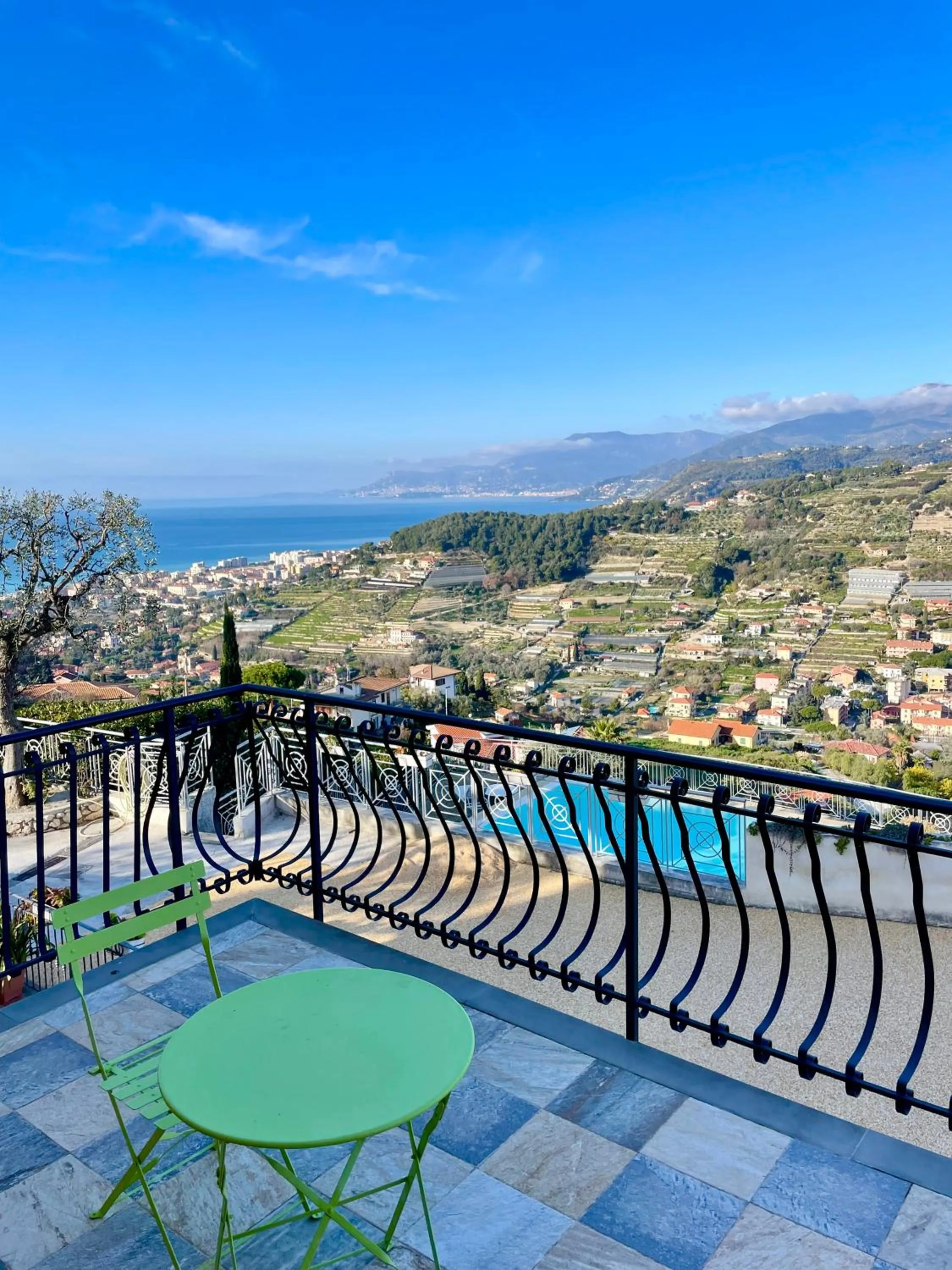 Villa Gaia - Luxury Villa, pool & wellness rooms