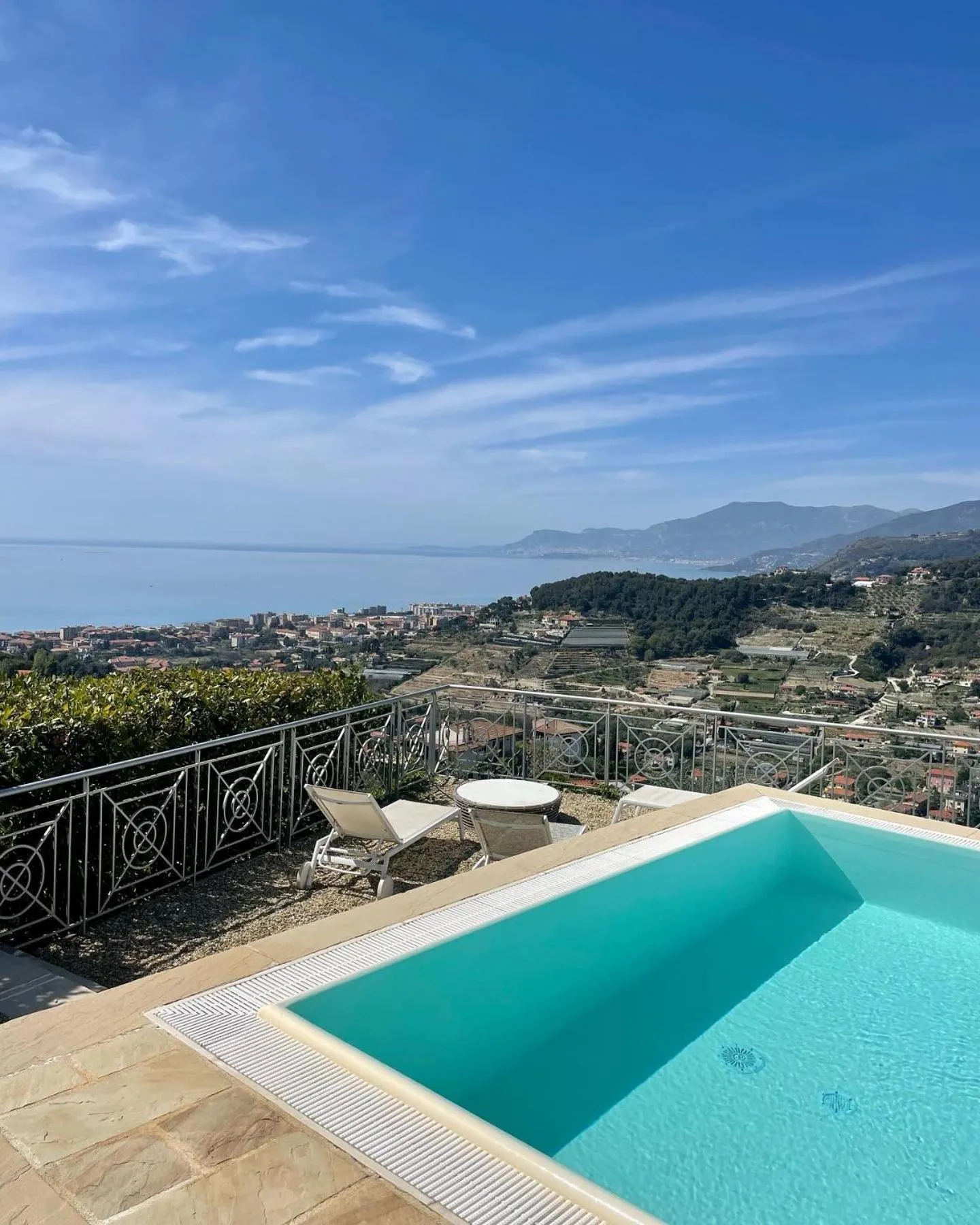 Villa Gaia - Luxury Villa, pool & wellness rooms