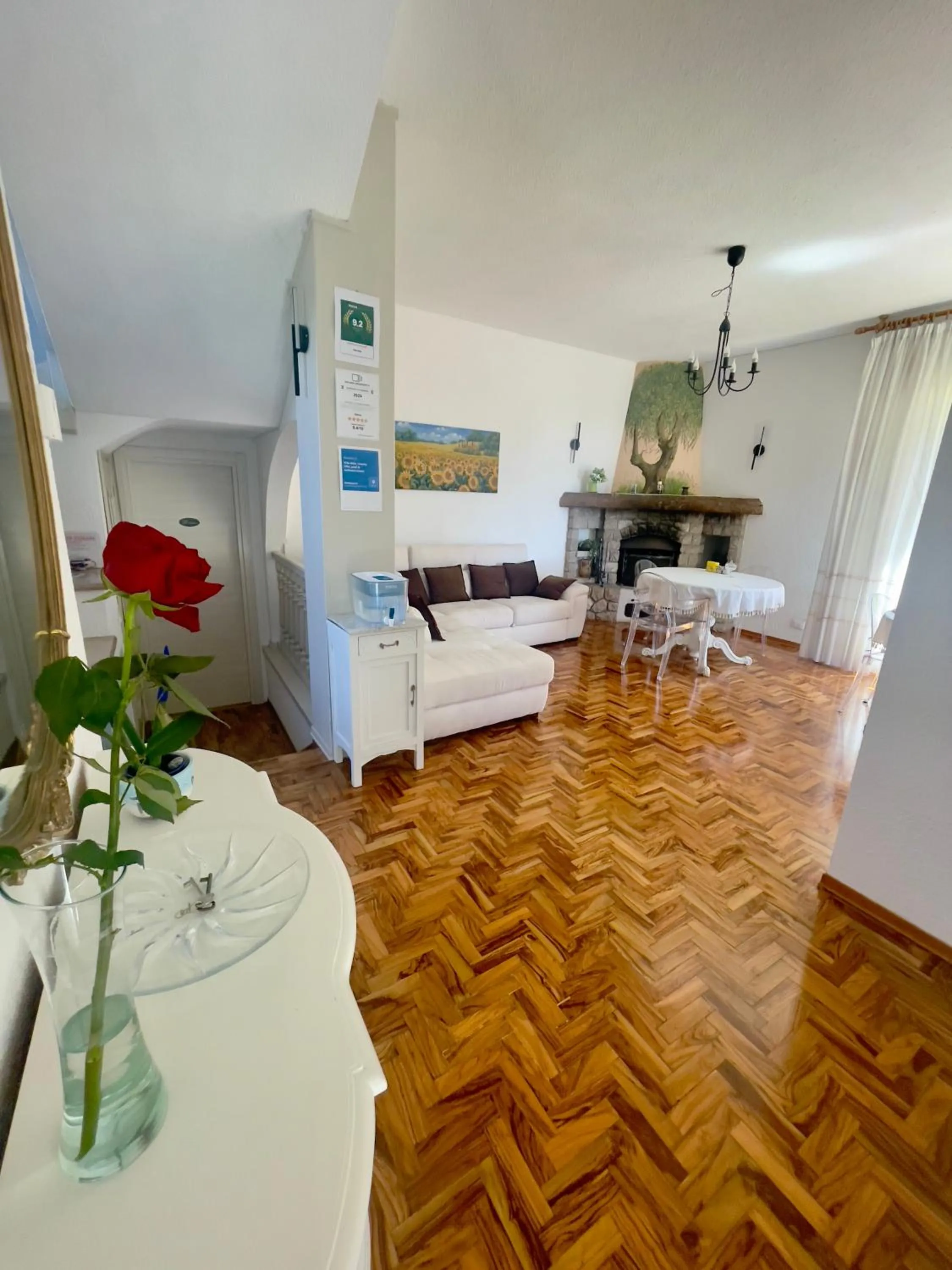 Villa Gaia - Luxury Villa, pool & wellness rooms