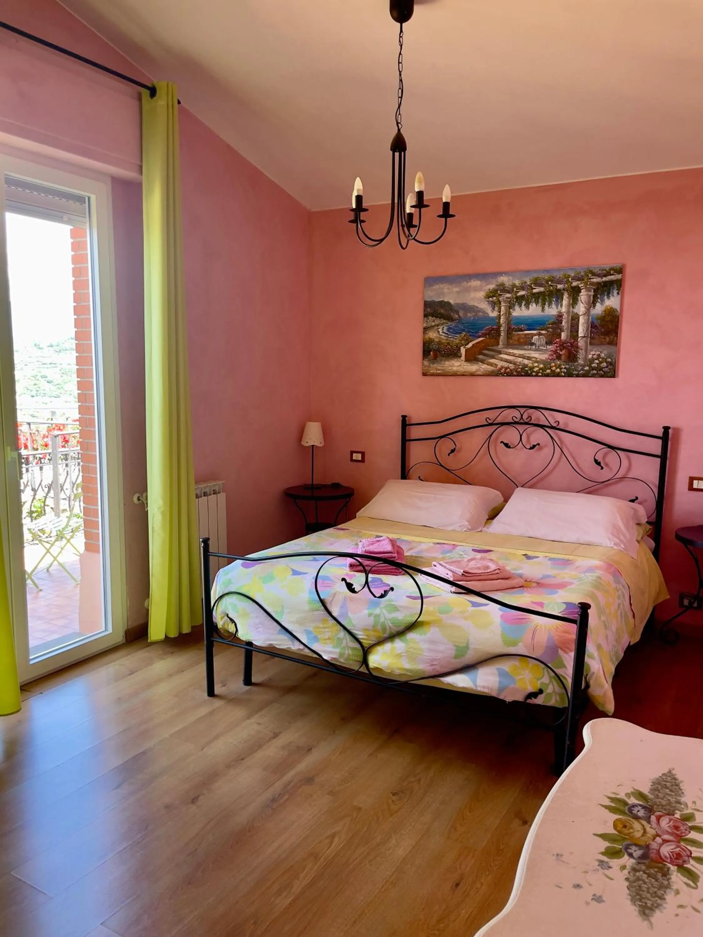 Bed in Villa Gaia - Luxury Villa, pool & wellness rooms