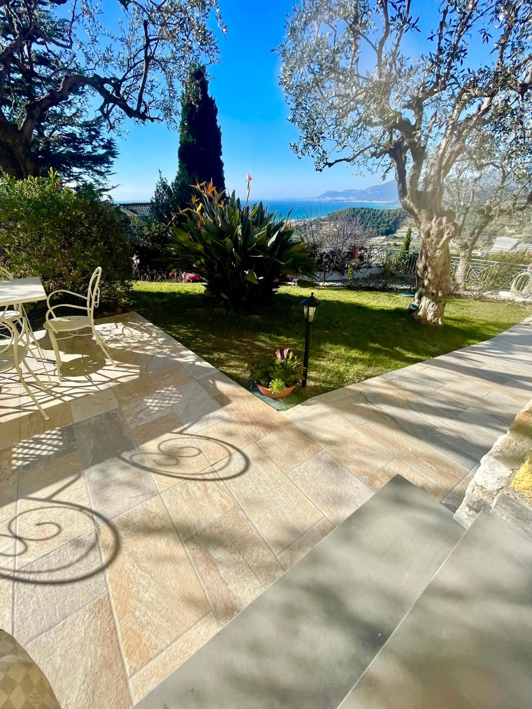Villa Gaia - Luxury Villa, pool & wellness rooms