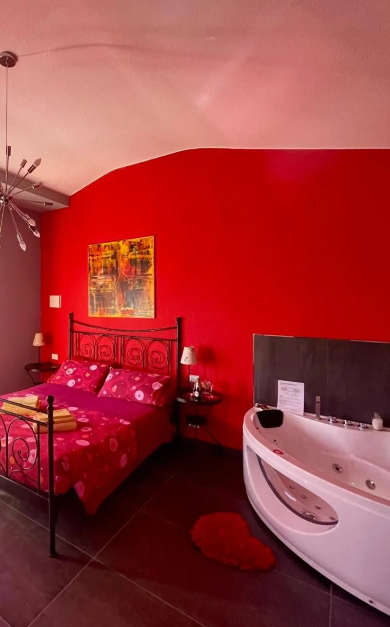 Bed in Villa Gaia - Luxury Villa, pool & wellness rooms