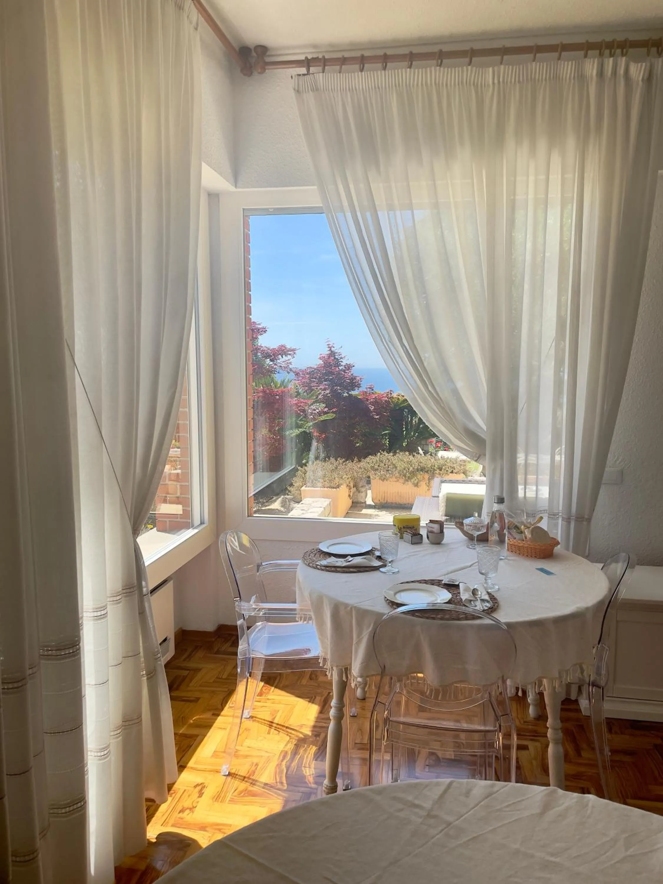 Villa Gaia - Luxury Villa, pool & wellness rooms