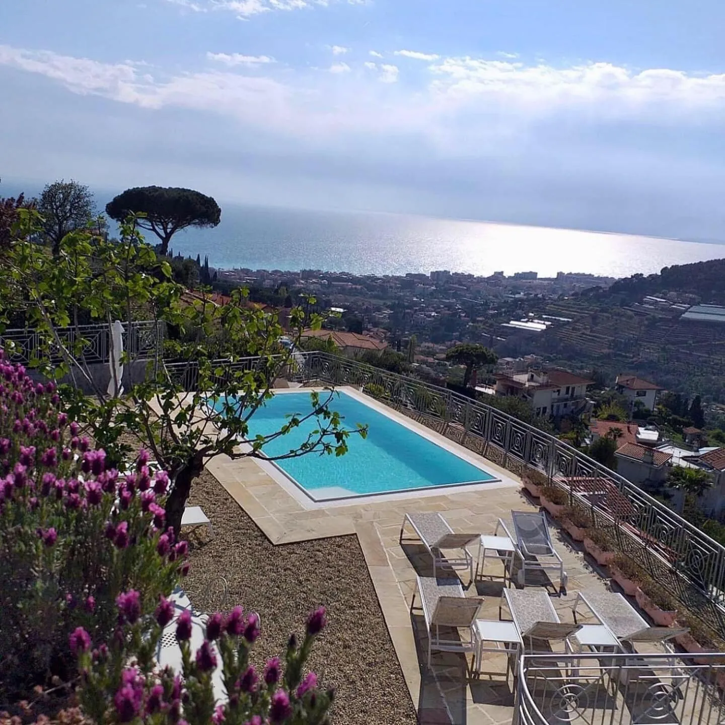 Villa Gaia - Luxury Villa, pool & wellness rooms