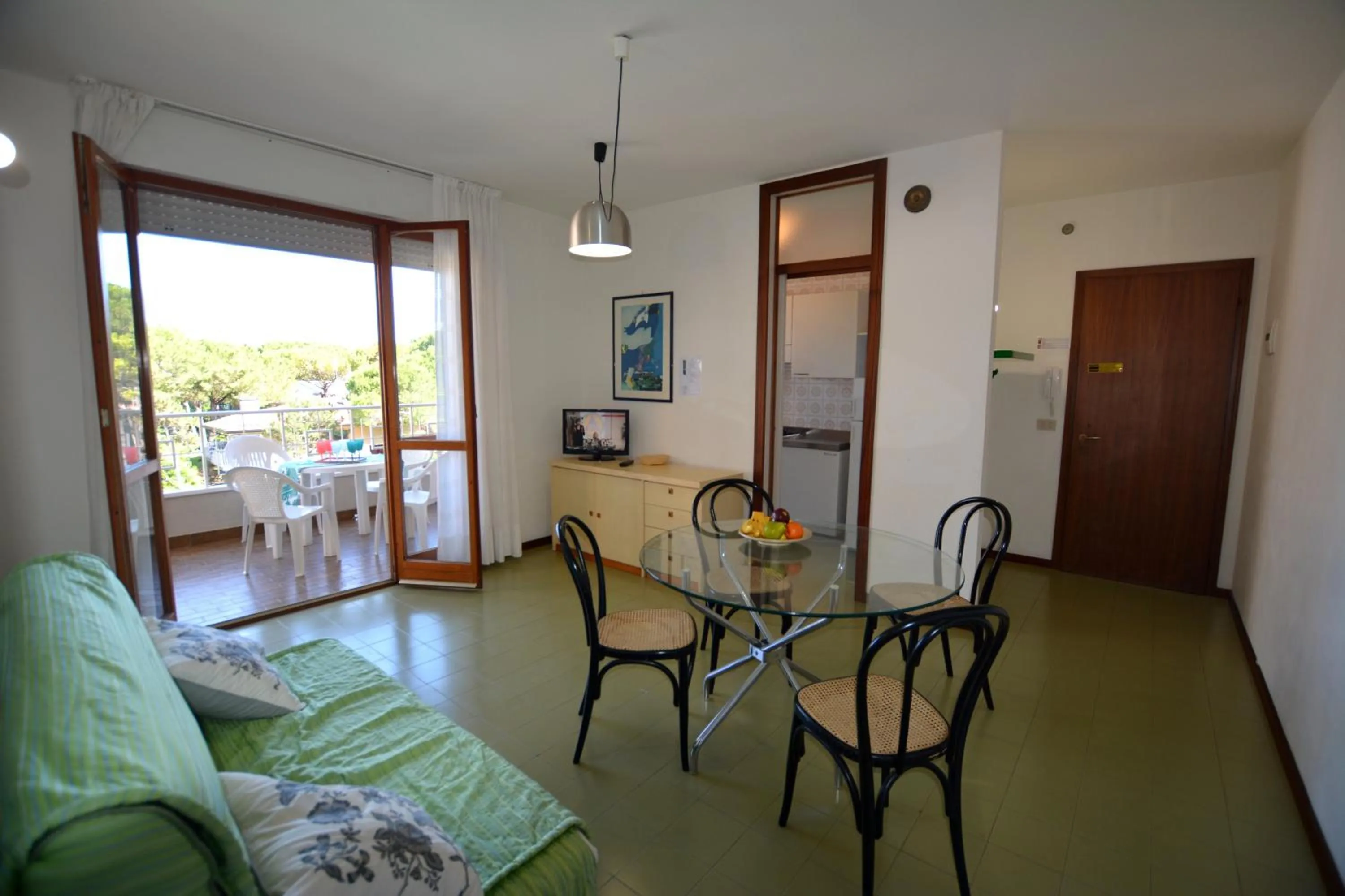Lignano Riviera economico con piscina