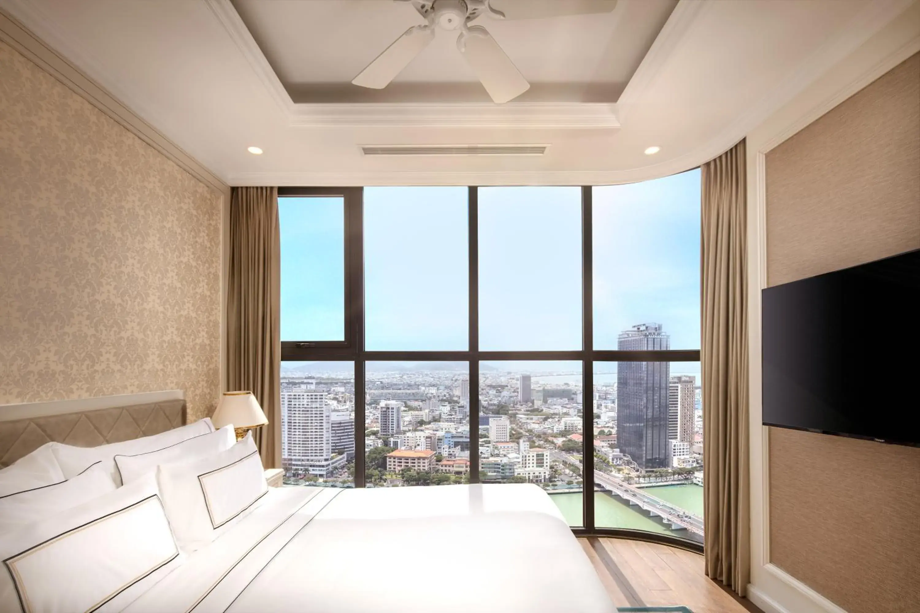 Grand Premium Room in Meliá Vinpearl Danang Riverfront Grand Premium Room in Meliá Vinpearl Danang Riverfront