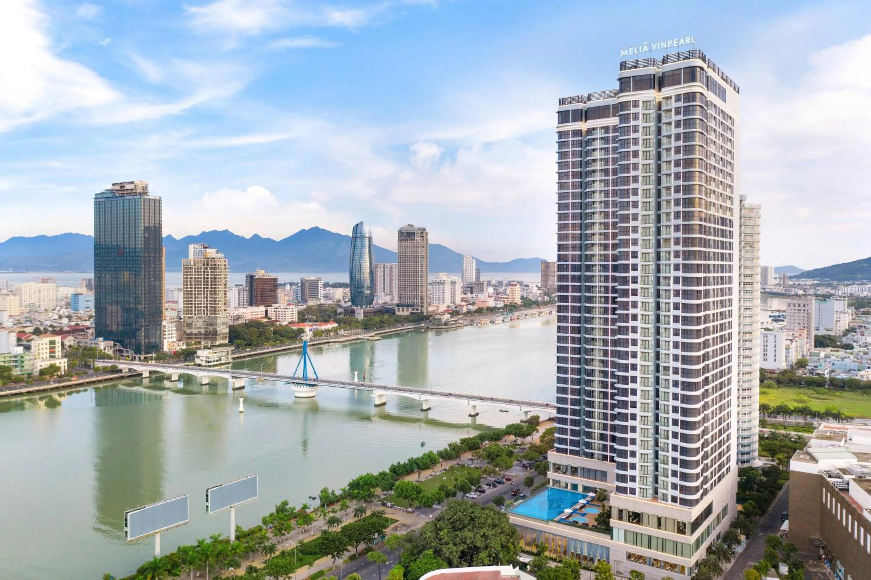 Property building in Meliá Vinpearl Danang Riverfront