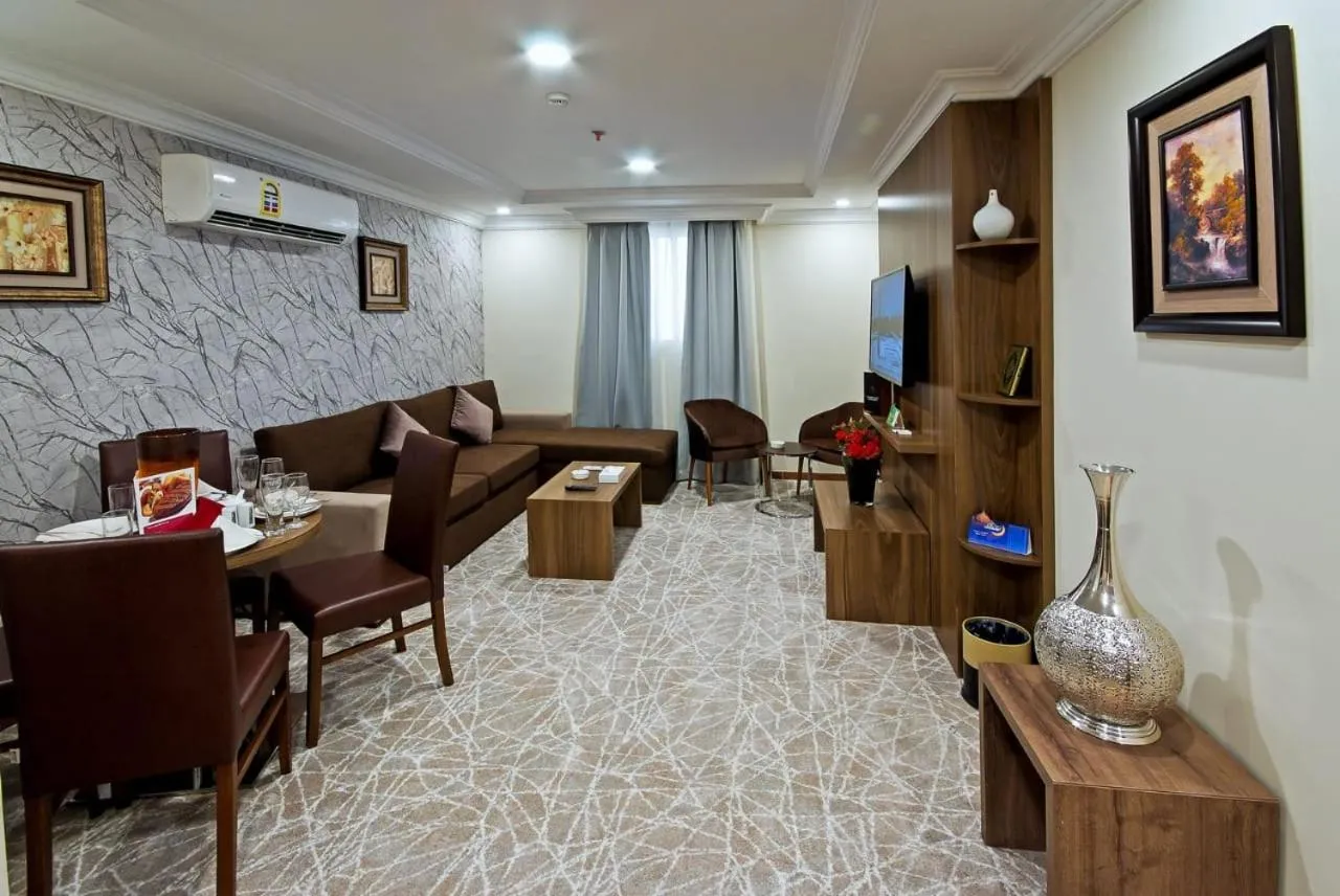 Staff in Delights Inn - Green Oasis Hotel
