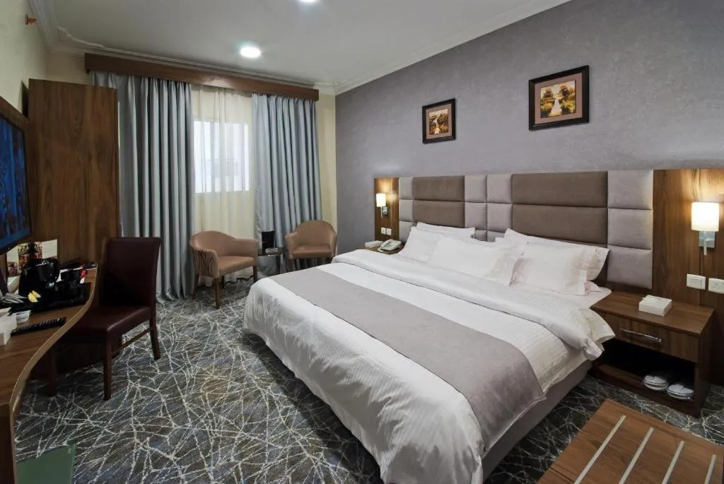 Bedroom, Bed in Delights Inn - Green Oasis Hotel