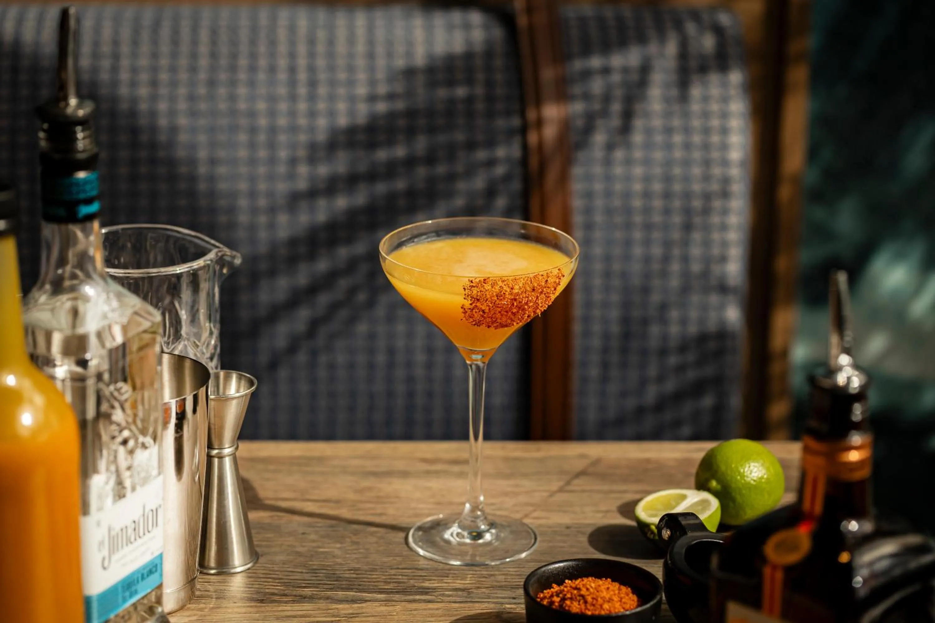 Lounge or bar in voco Southampton by IHG