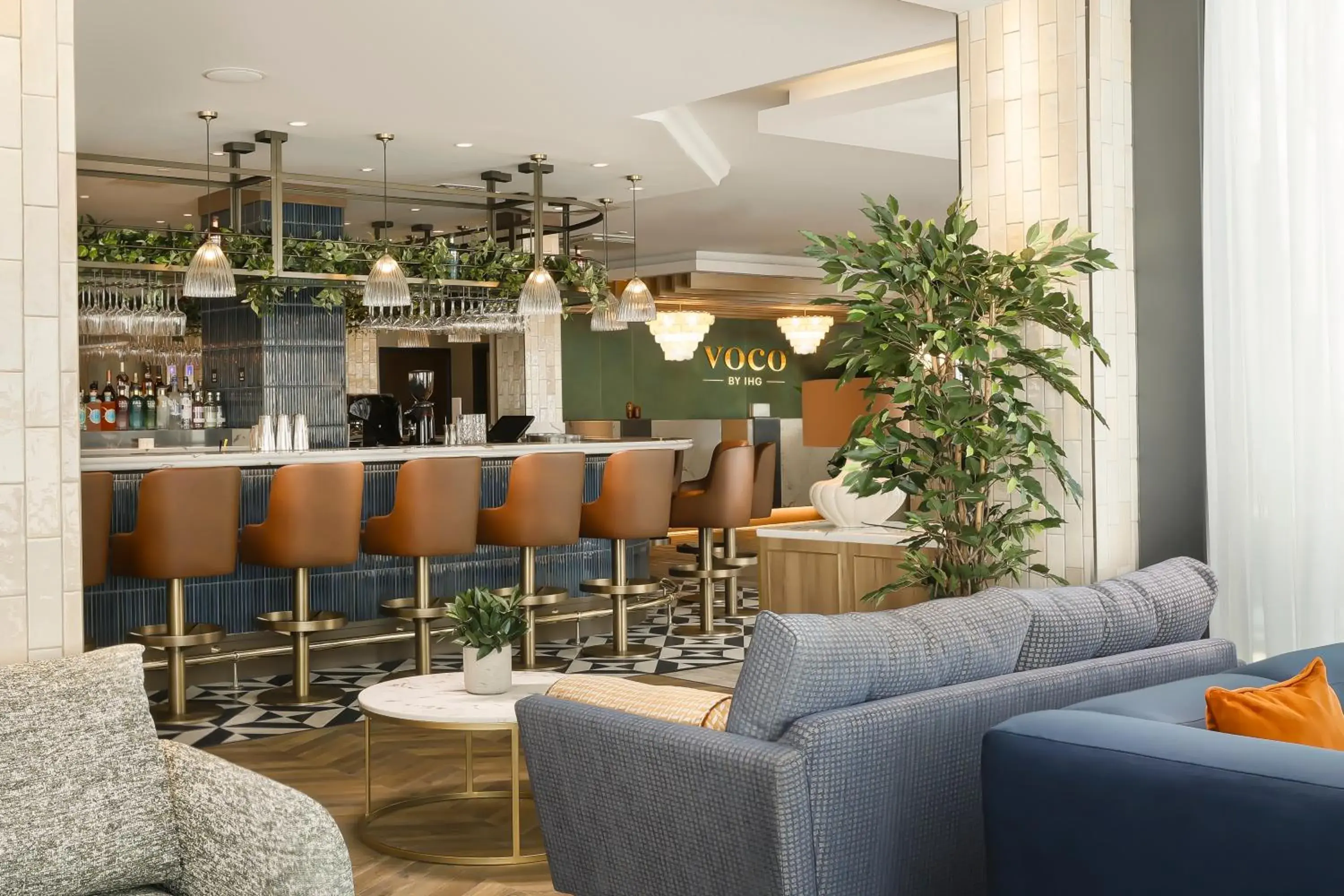 Lounge or bar in voco Southampton by IHG Lounge or bar in voco Southampton by IHG