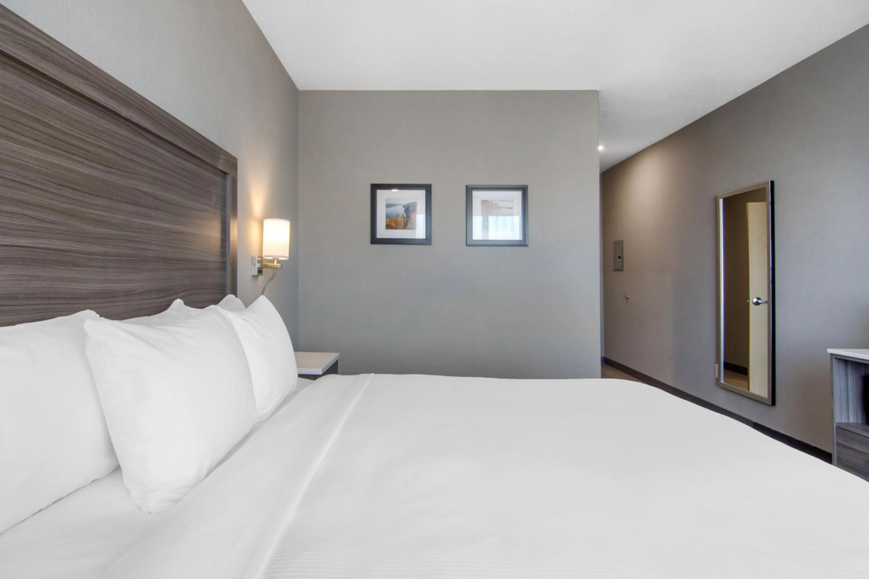 Bed in Comfort Inn & Suites