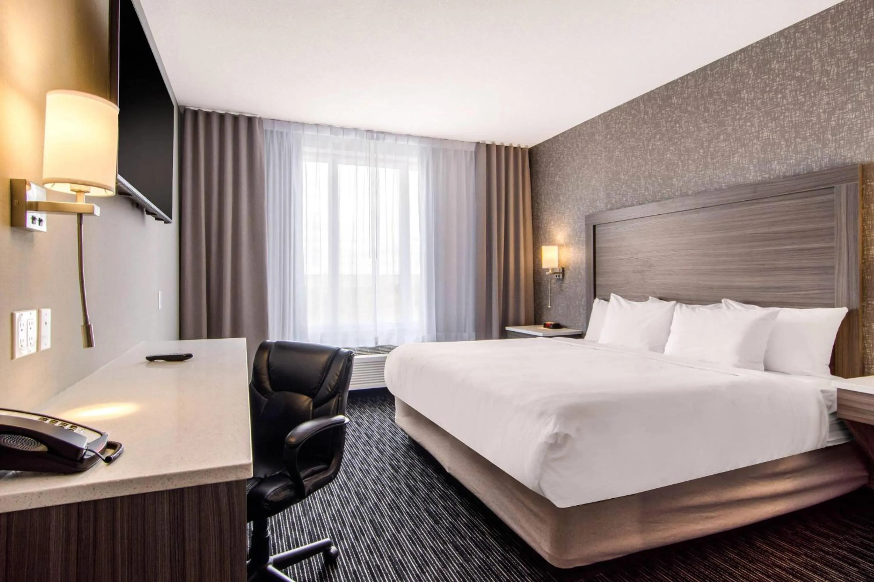 Bedroom, Bed in Comfort Inn & Suites