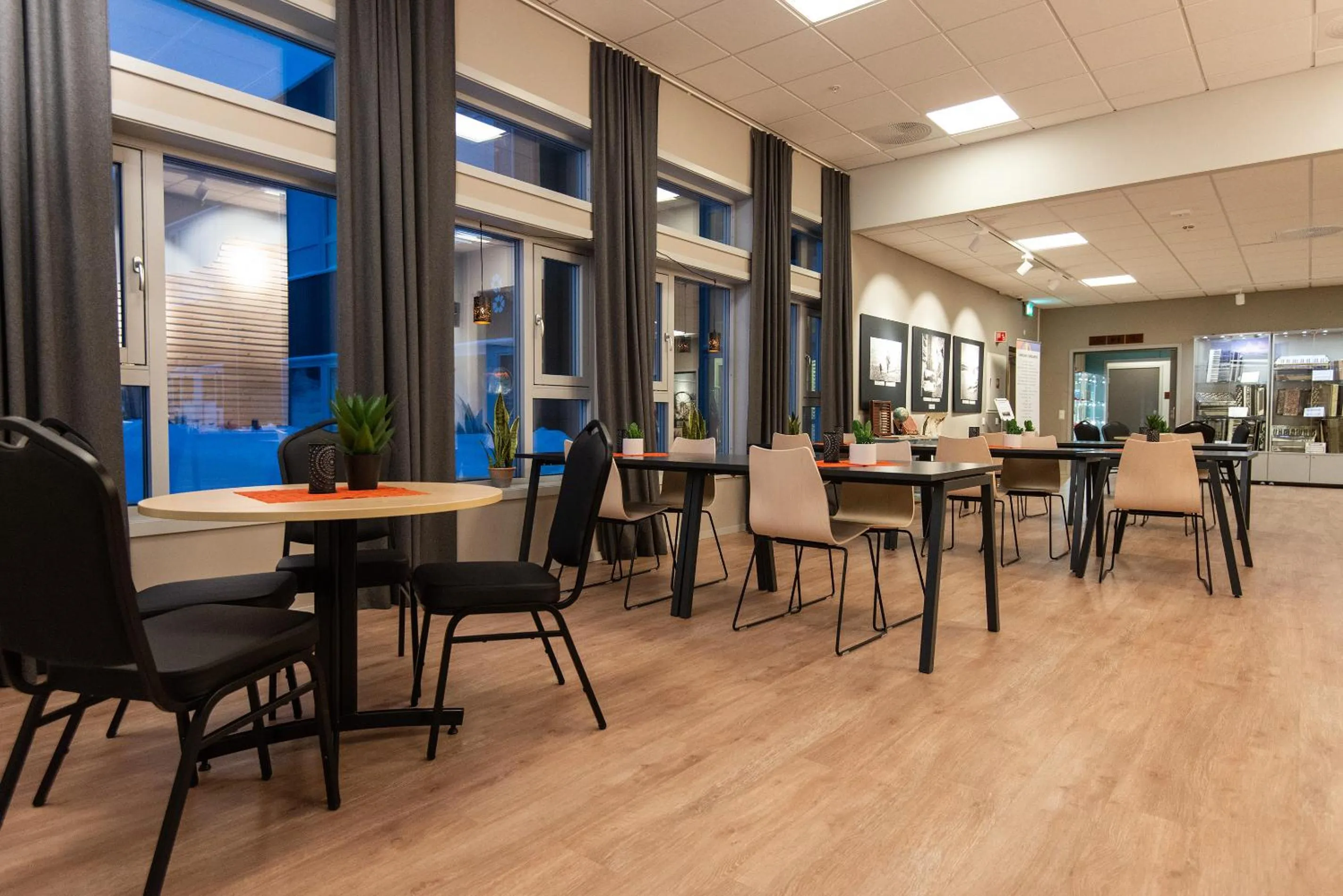 Restaurant/places to eat in Fjellfolkets Hus