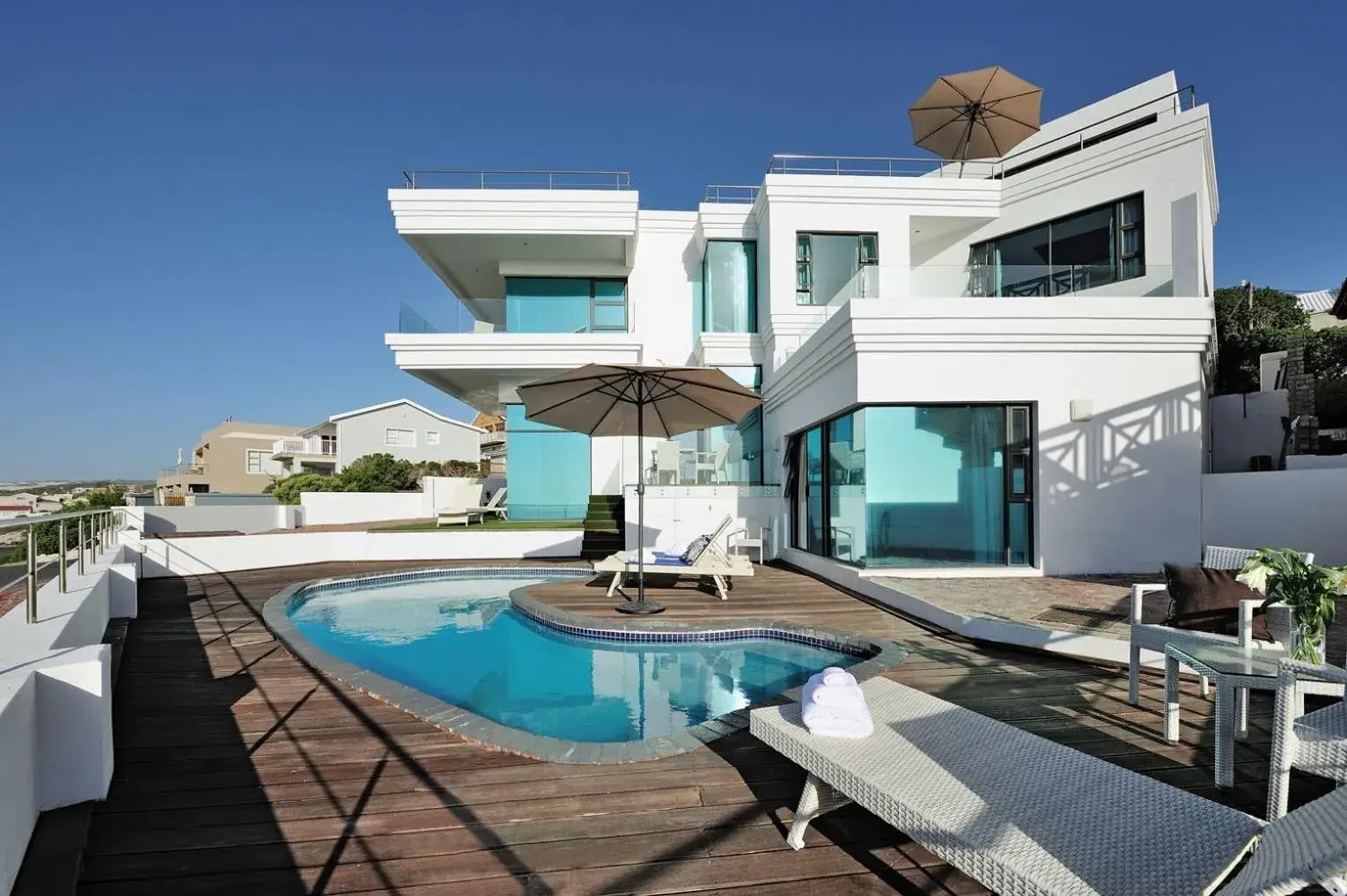 Property building in Sea Star Cliff Property building in Sea Star Cliff