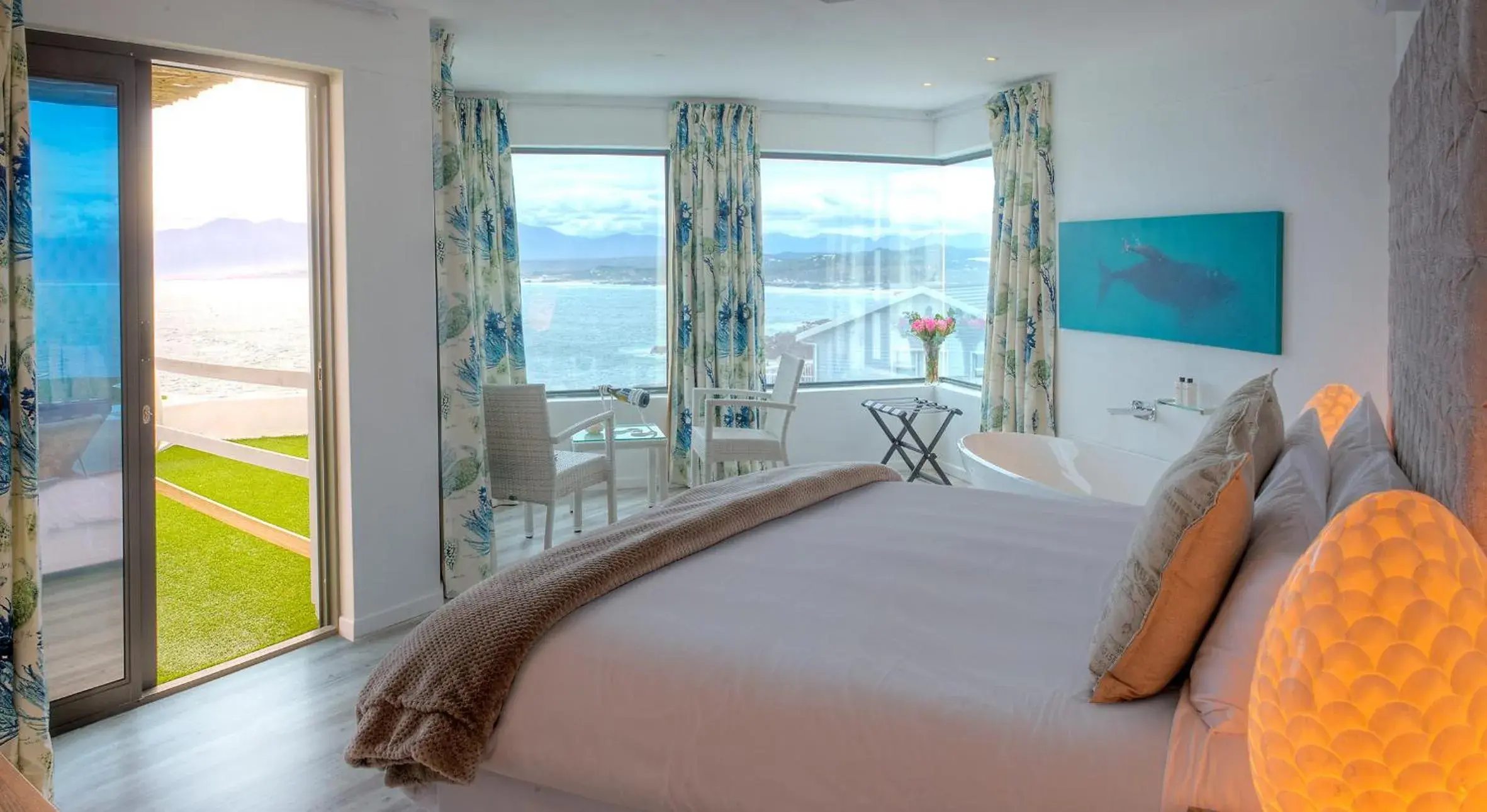 Shower, Bed in Sea Star Cliff Shower, Bed in Sea Star Cliff