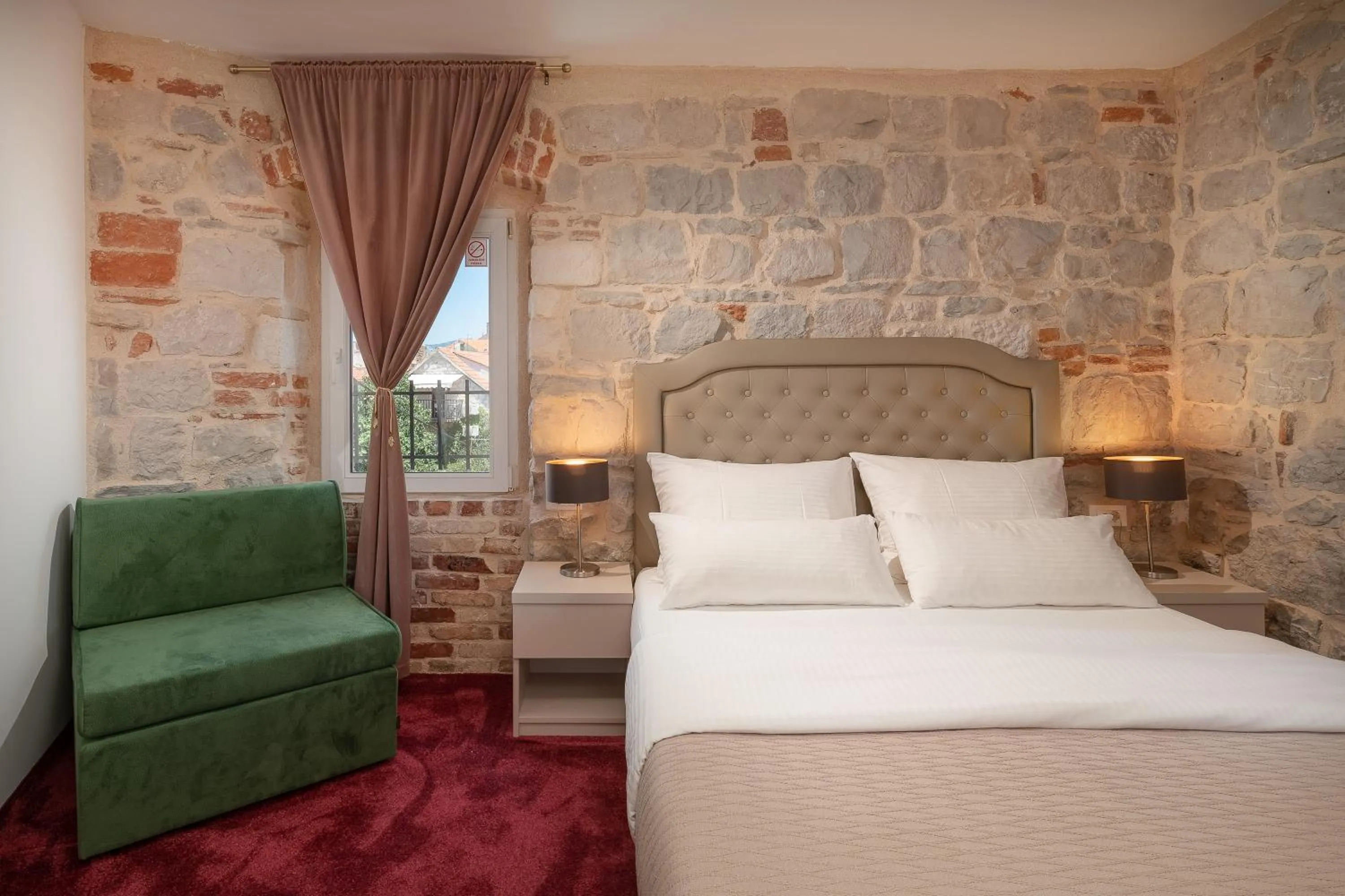Bed in Hotel Agava Split