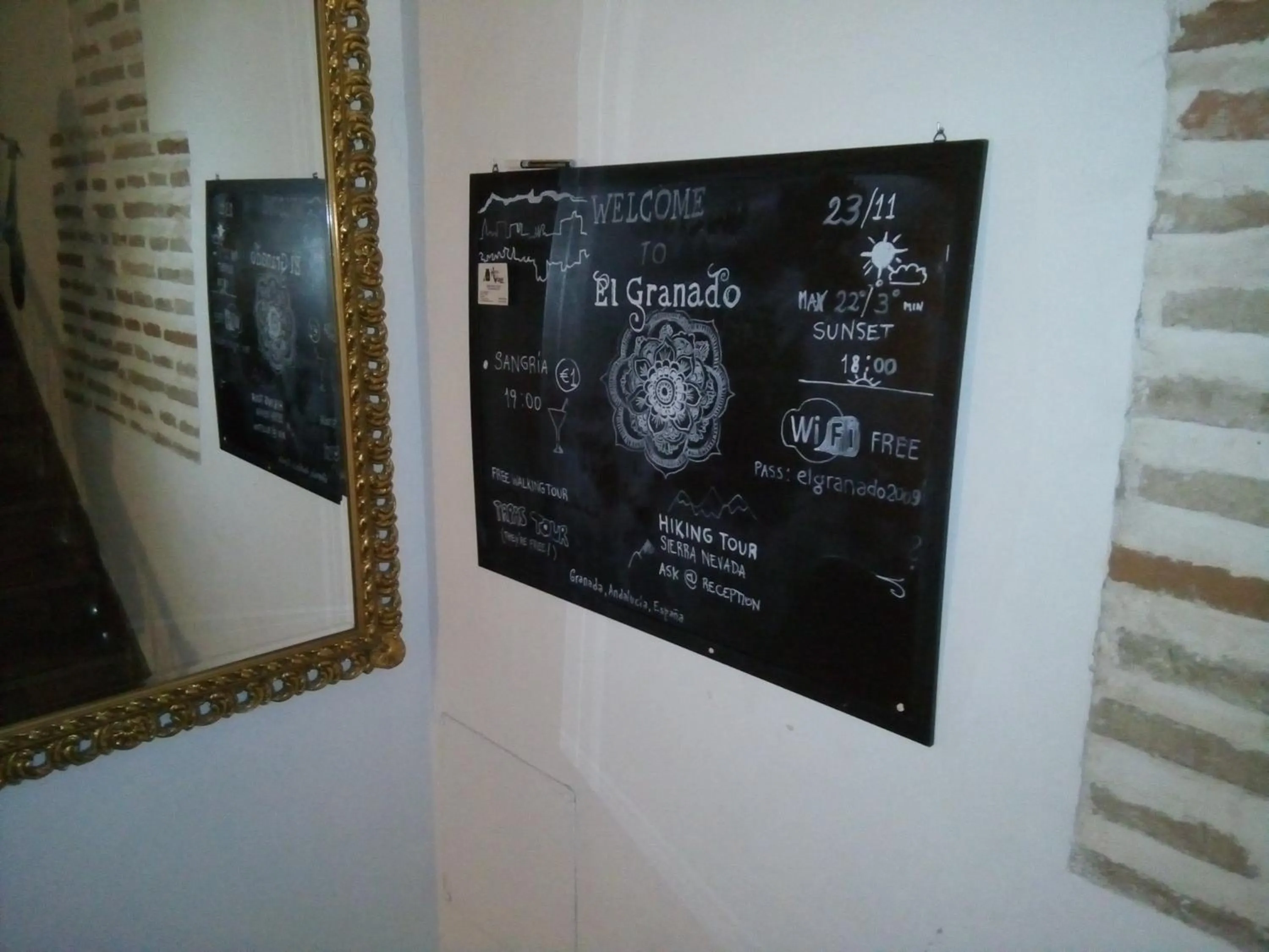 Decorative detail in El Granado Hostel