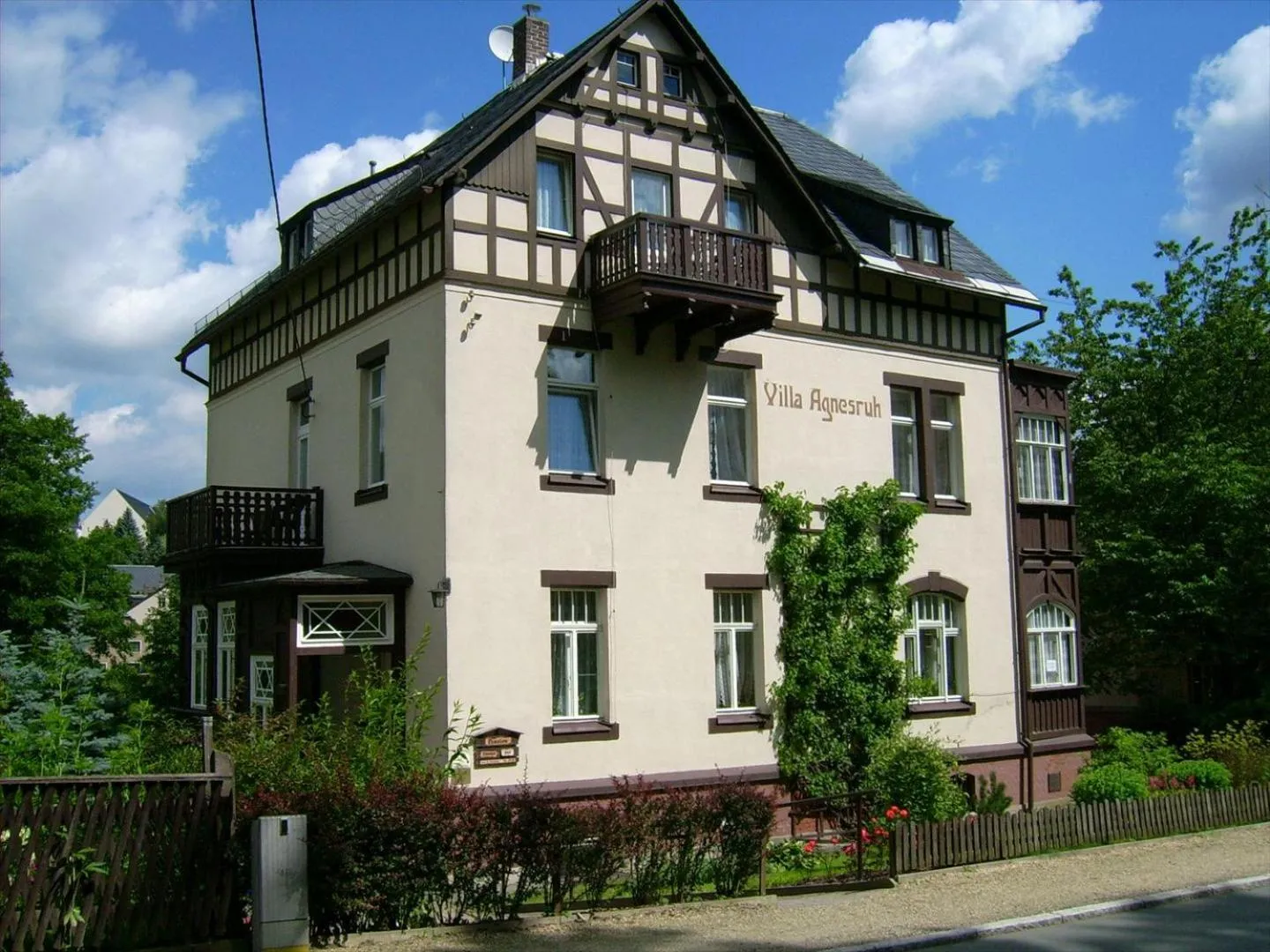 Pension & Ferienwohnung "Villa Agnesruh"