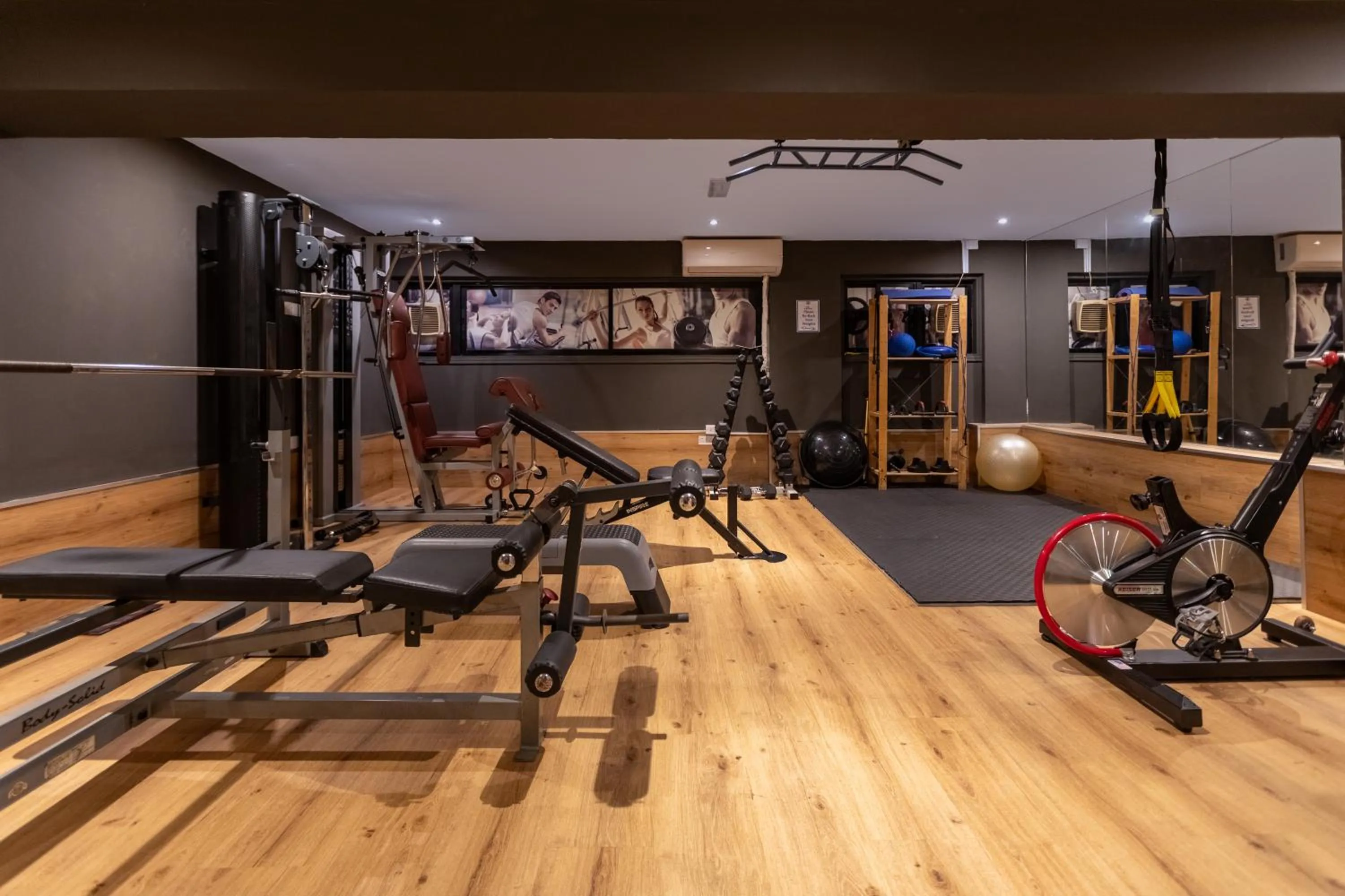 Fitness centre/facilities in Achilleos City Hotel