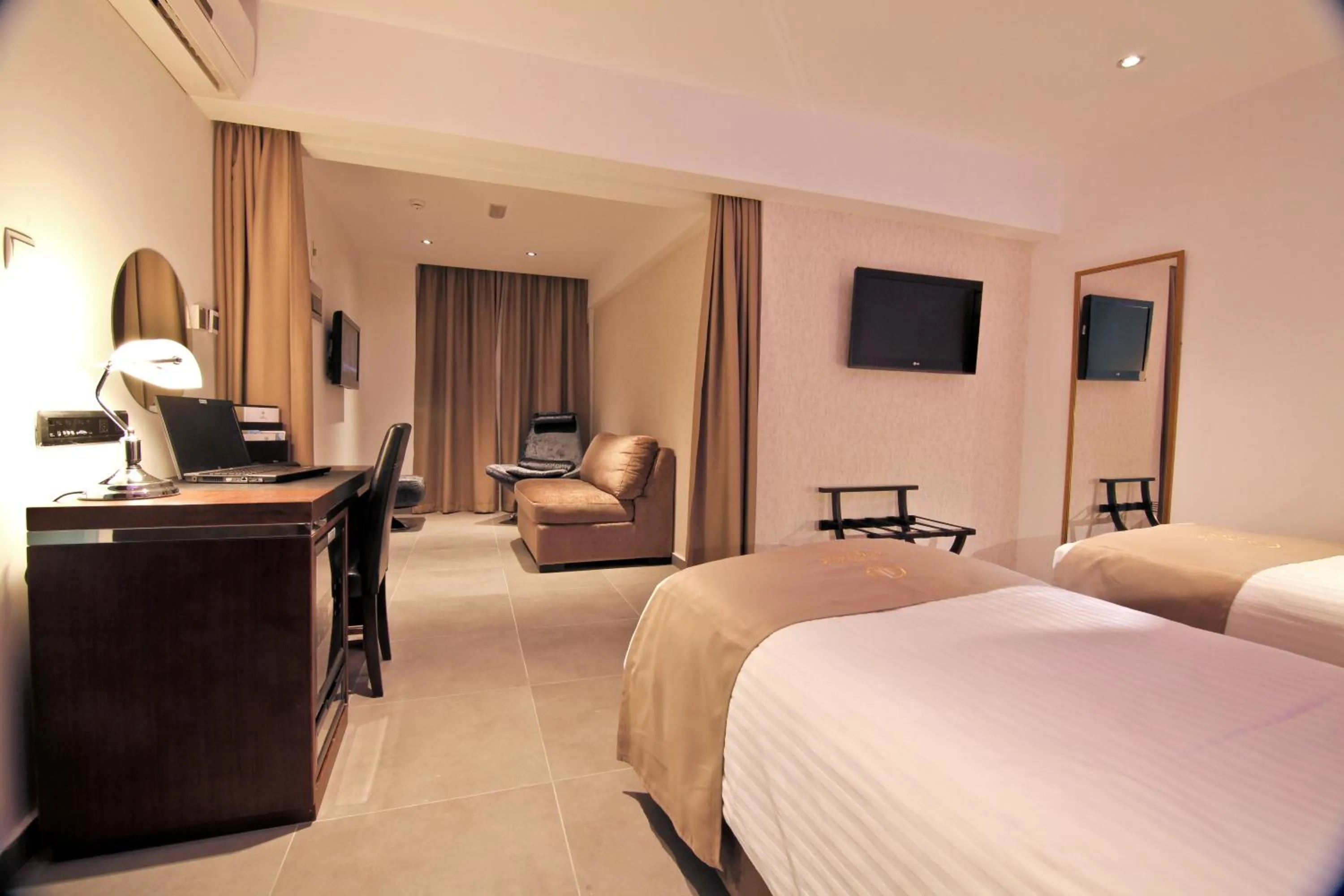 Photo of the whole room, Bed in Achilleos City Hotel