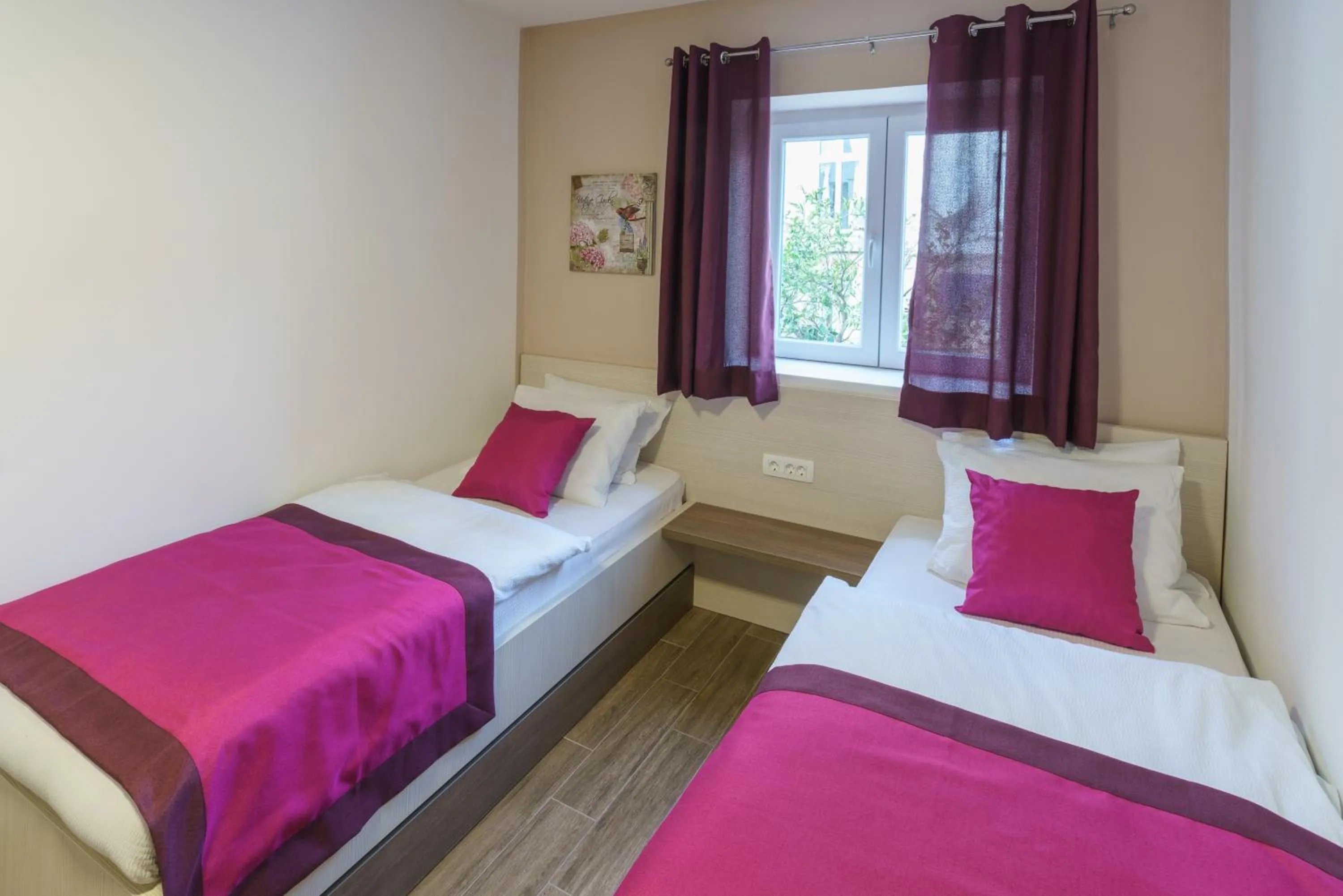 Bedroom, Bed in Pansion Rose