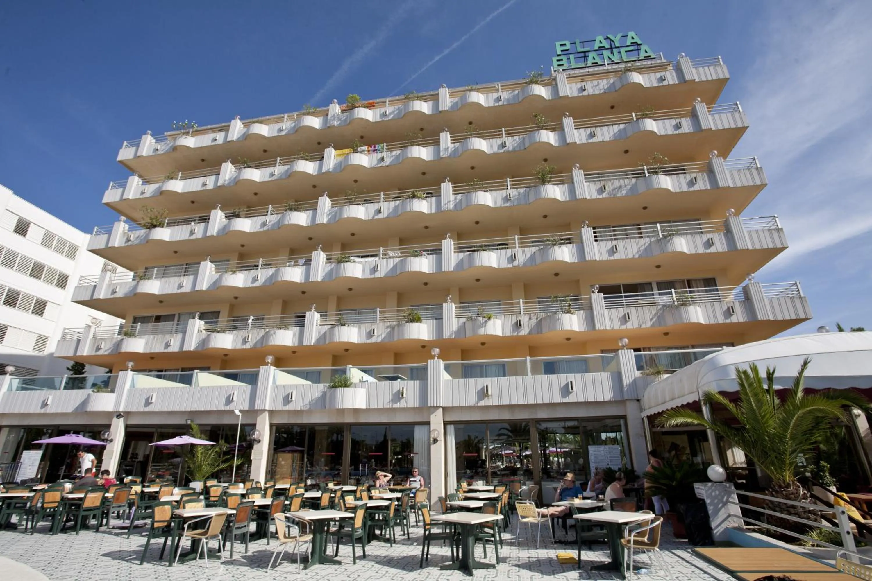 Facade/entrance in BJ Playa Blanca