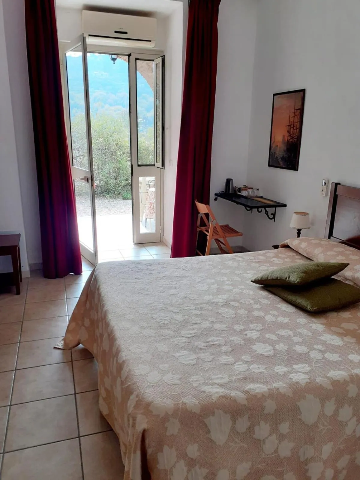 View (from property/room), Bed in Casale Praia