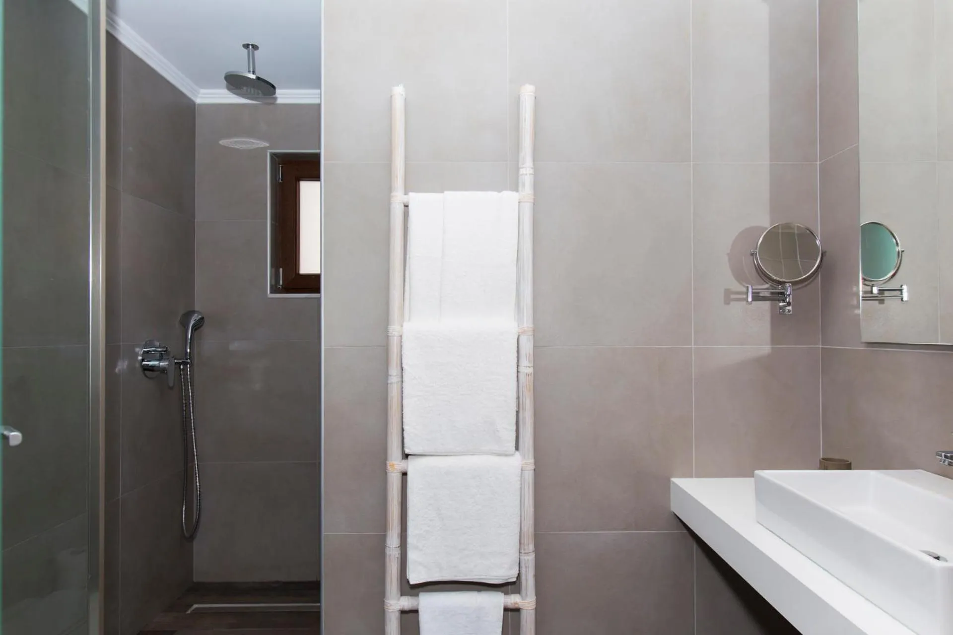 Shower in Lindos Del Mar Suites - Adults Only