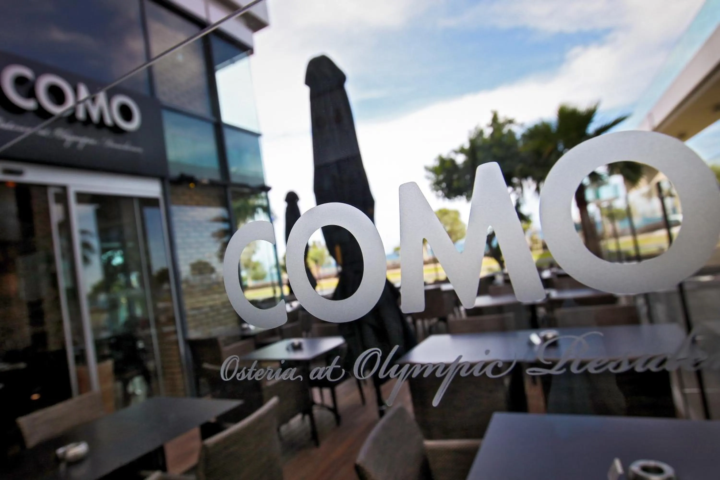 Restaurant/places to eat in Olympic Residence Deluxe Apartments