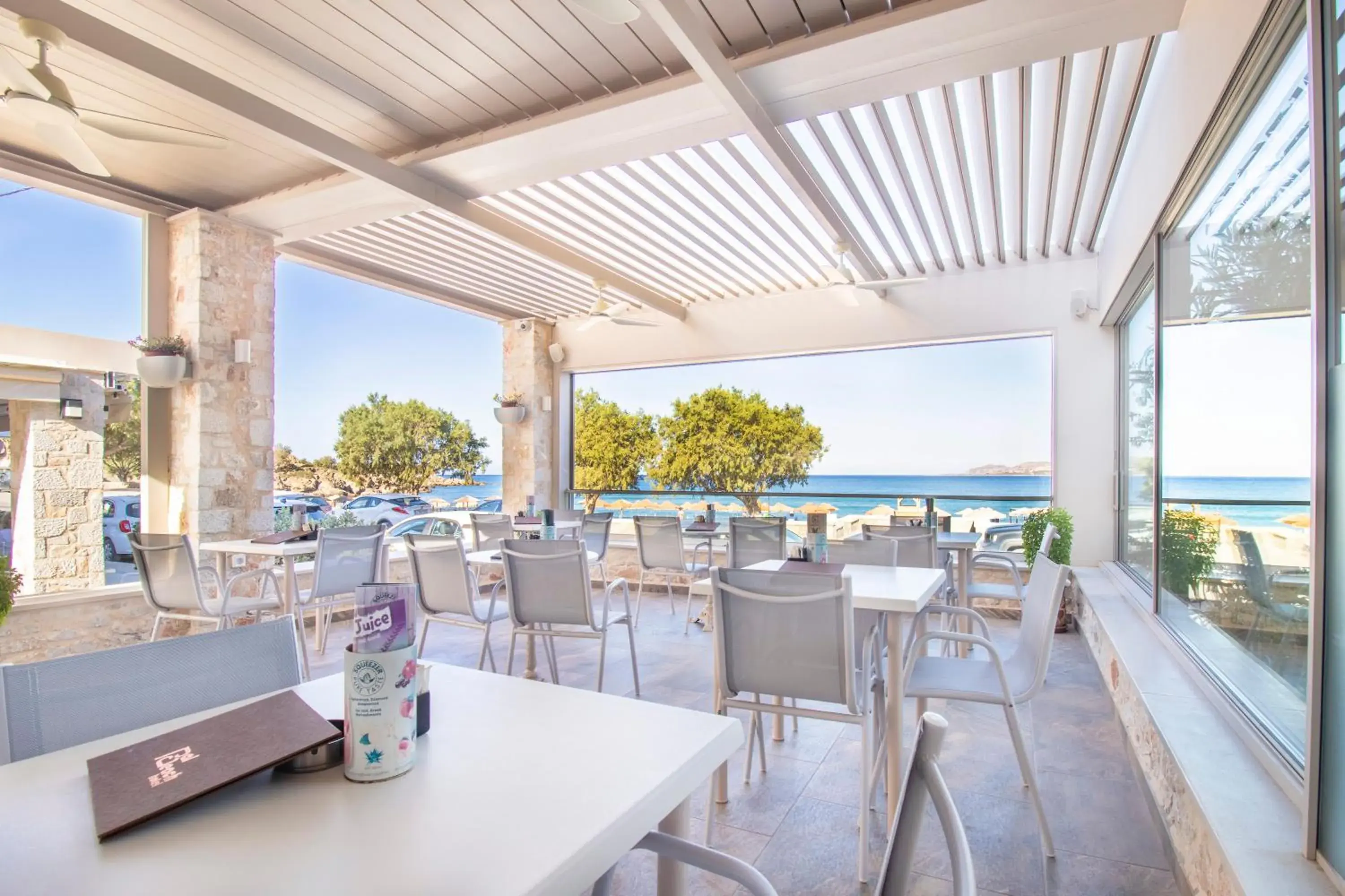 Restaurant/places to eat in Pal Beach Restaurant/places to eat in Pal Beach