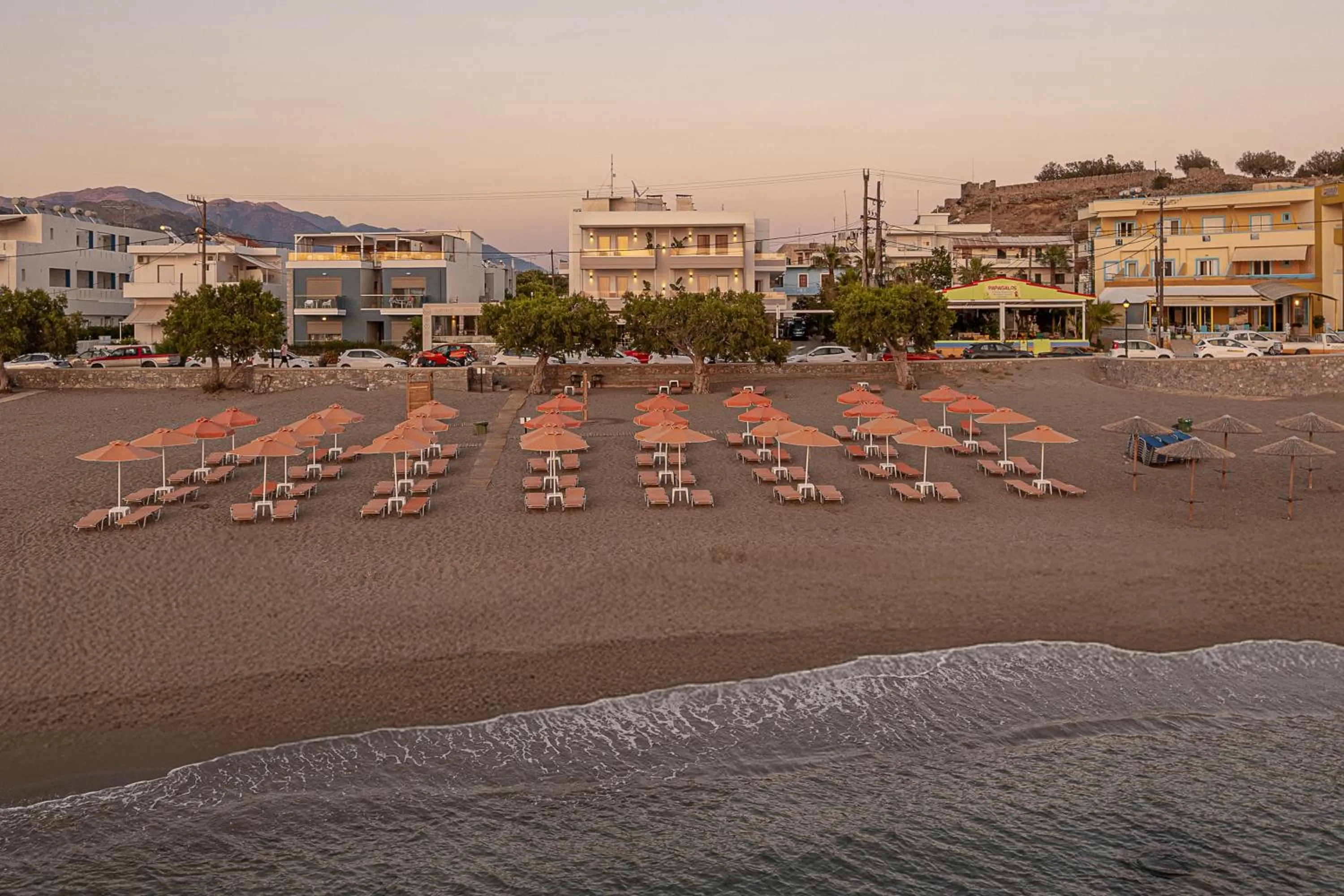 Property building in Pal Beach