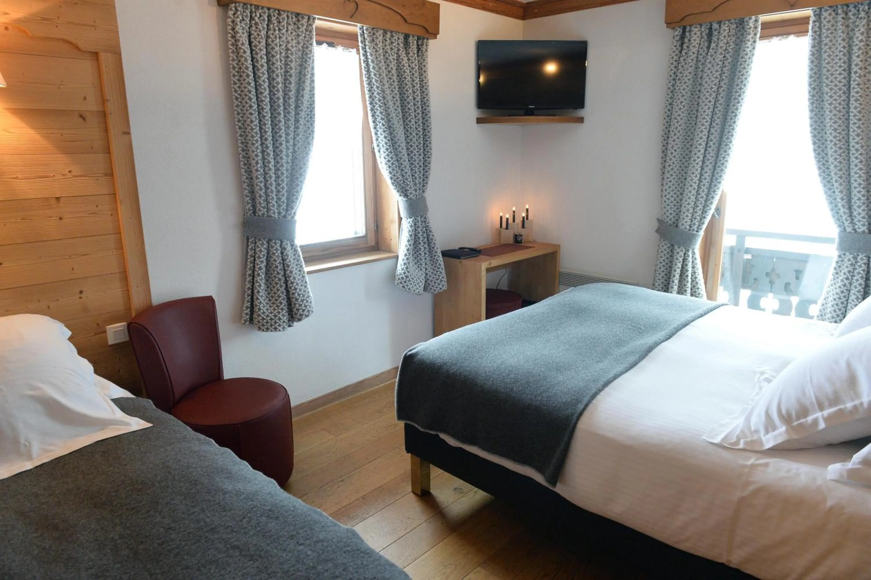 Bedroom, Bed in Bellevue